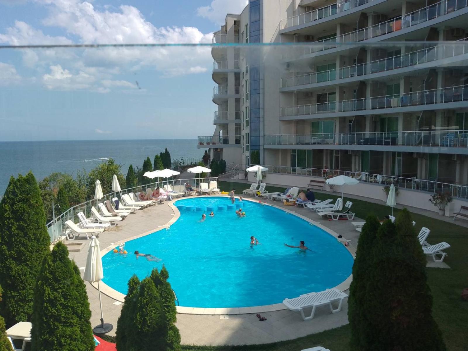 Silver Beach B16