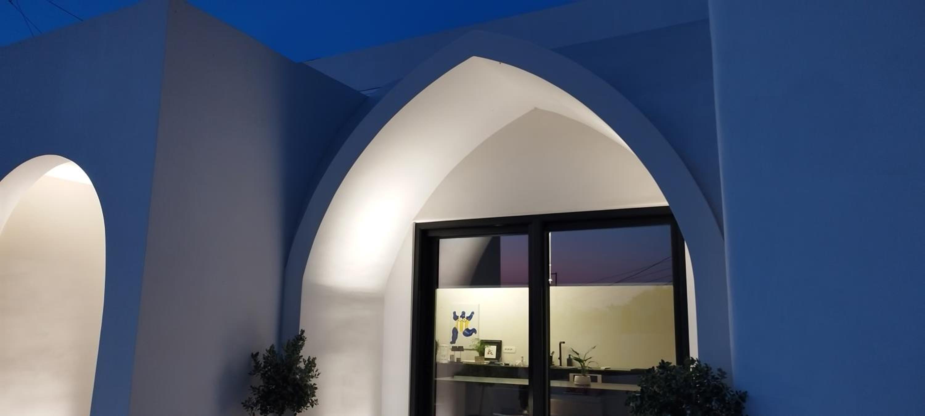 Artium Villa with Outdoor Pool hosted by K&K