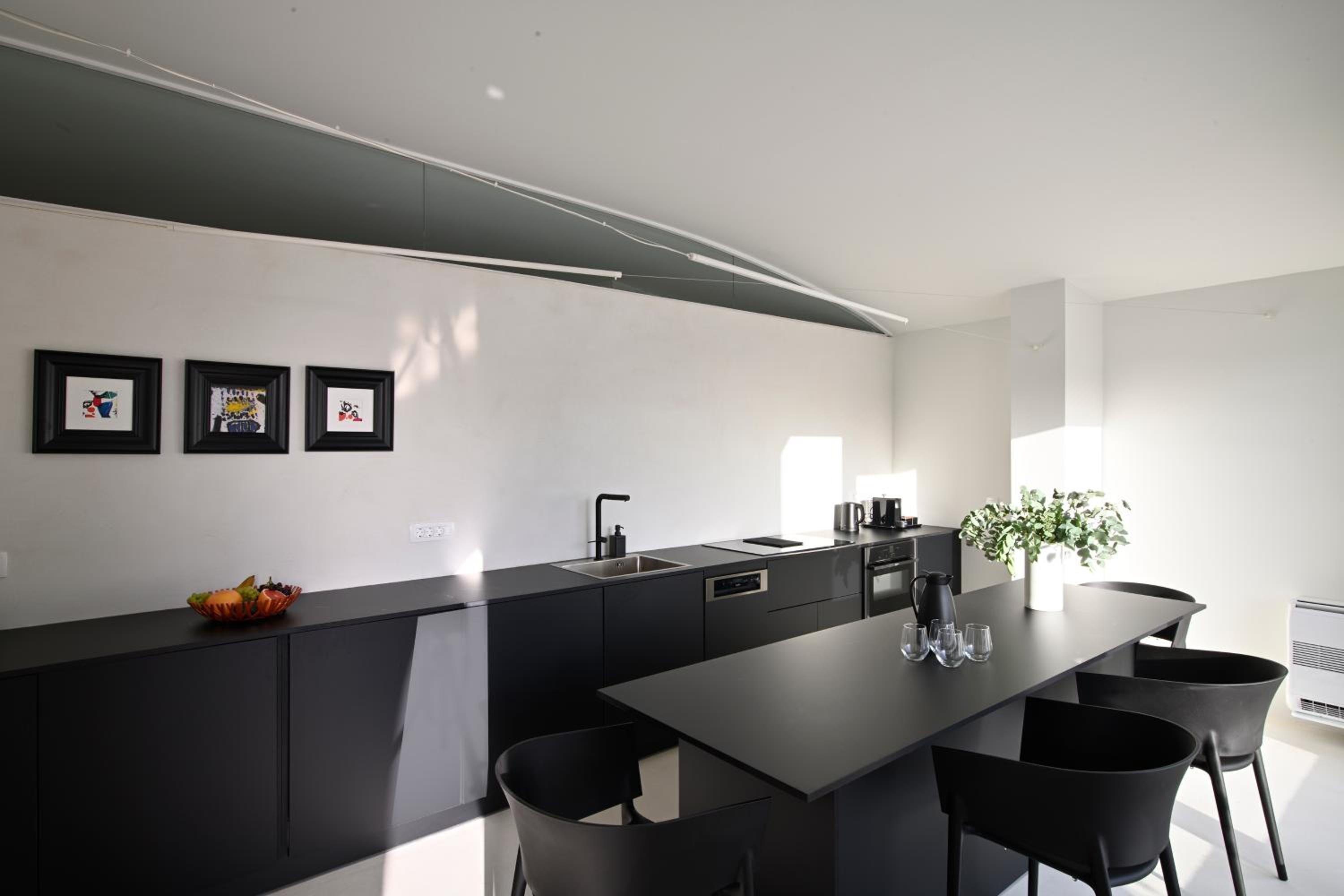 Artium Villa with Outdoor Pool hosted by K&K photo 3