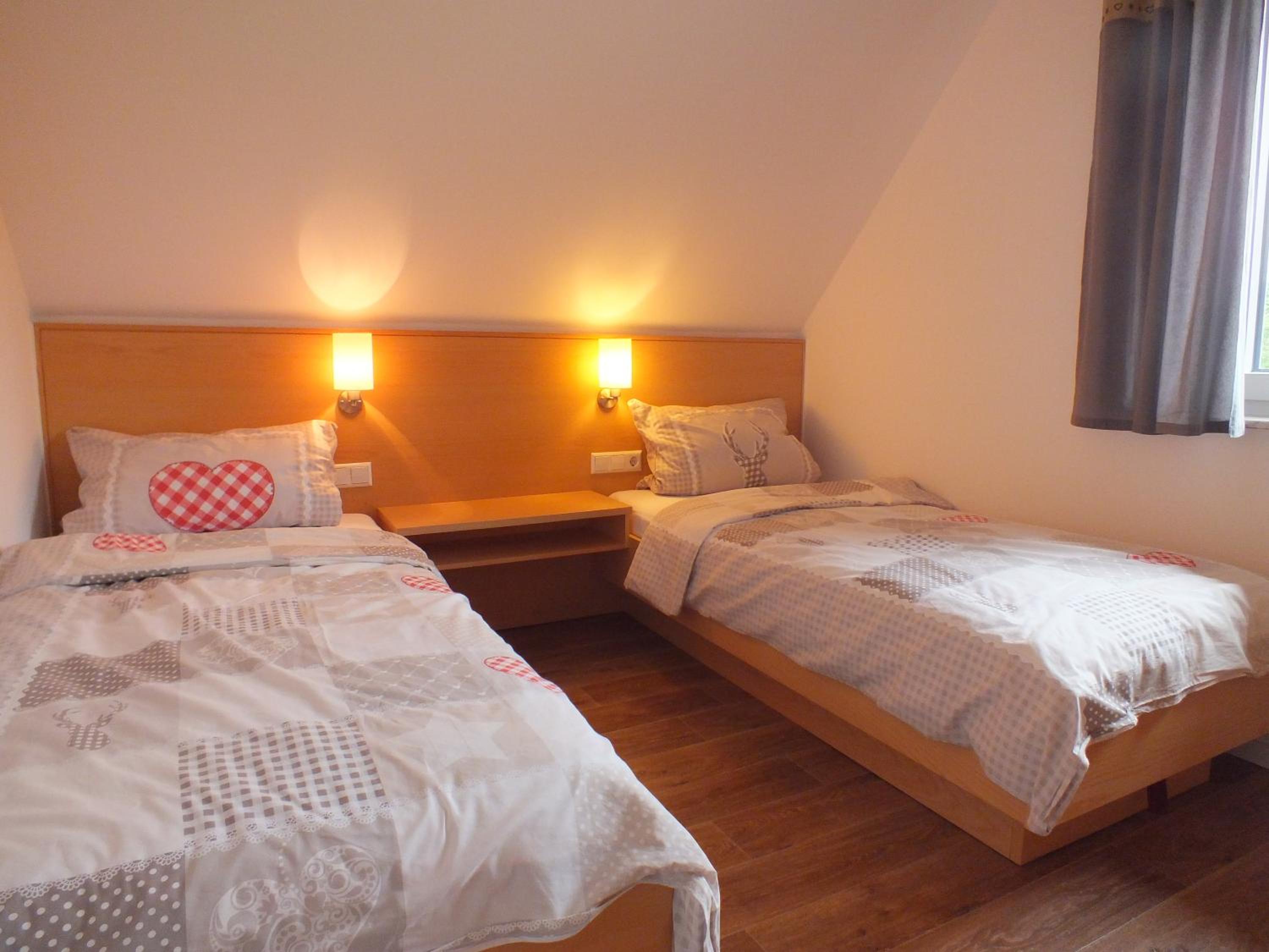 Ferienhaus Moni mit 2 separaten Wohnungen am Silbersee