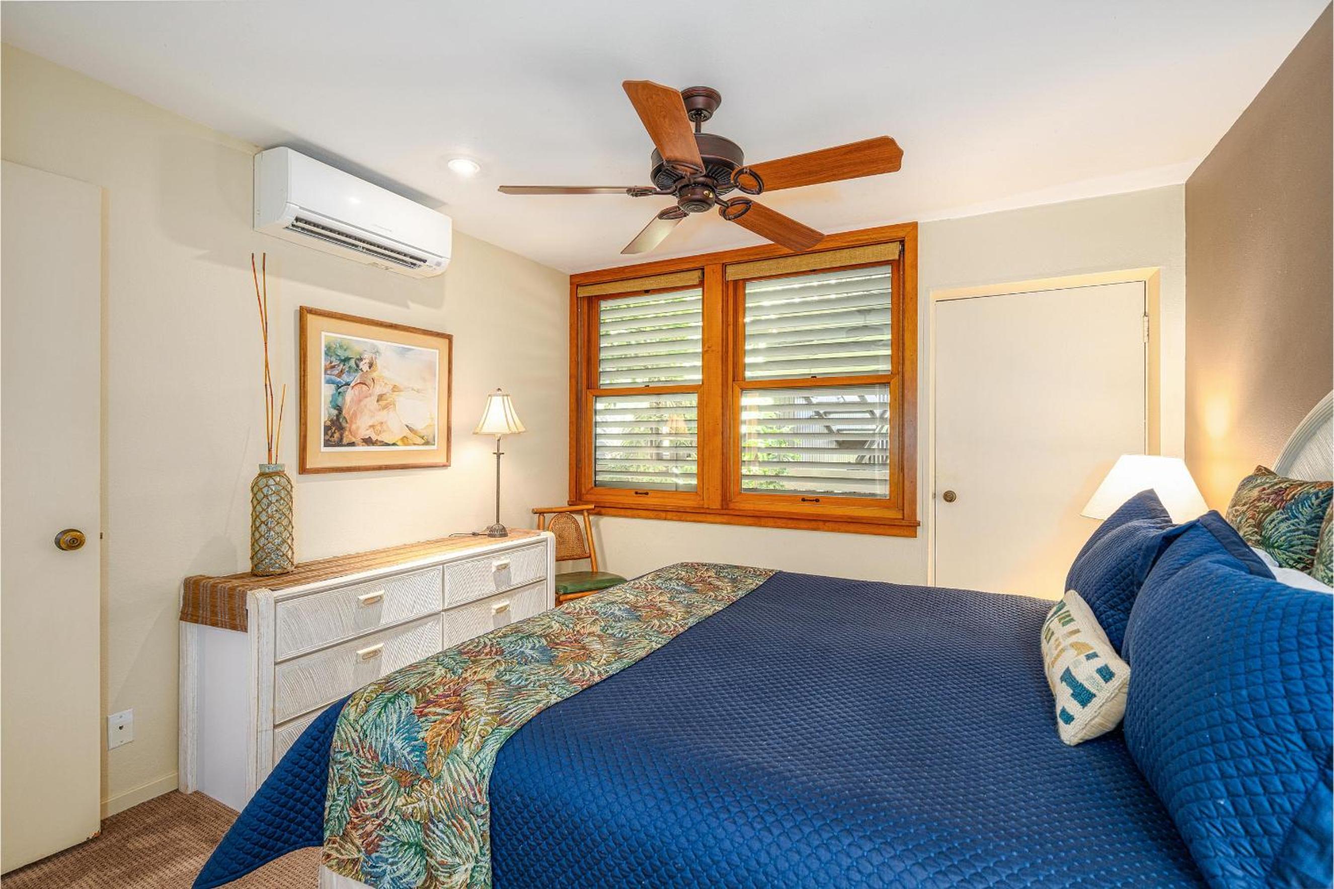 Hale Hui Kai 202, Steps to the Beach, Split AC