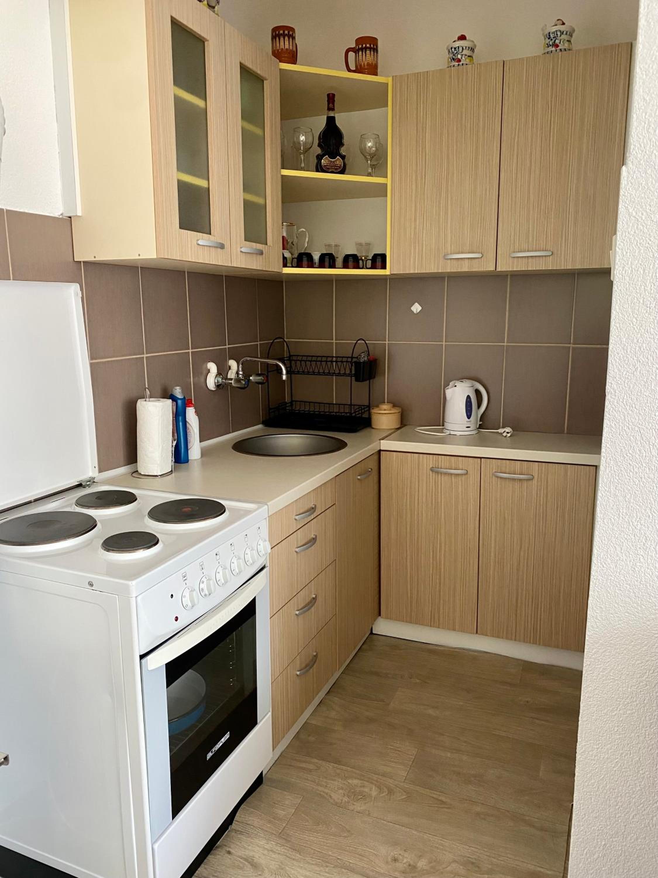 Photo 9