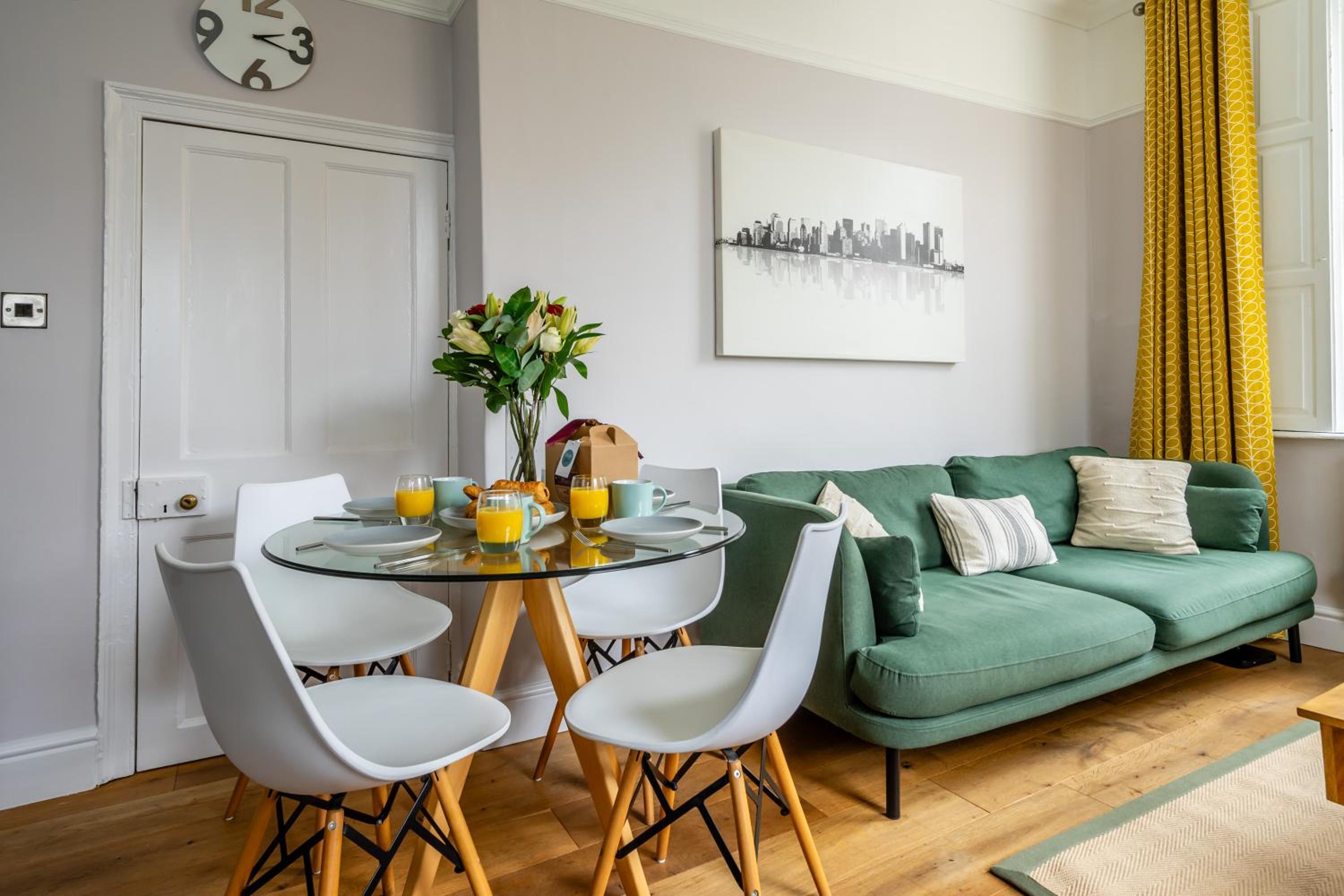 Foss Bridge Apartment