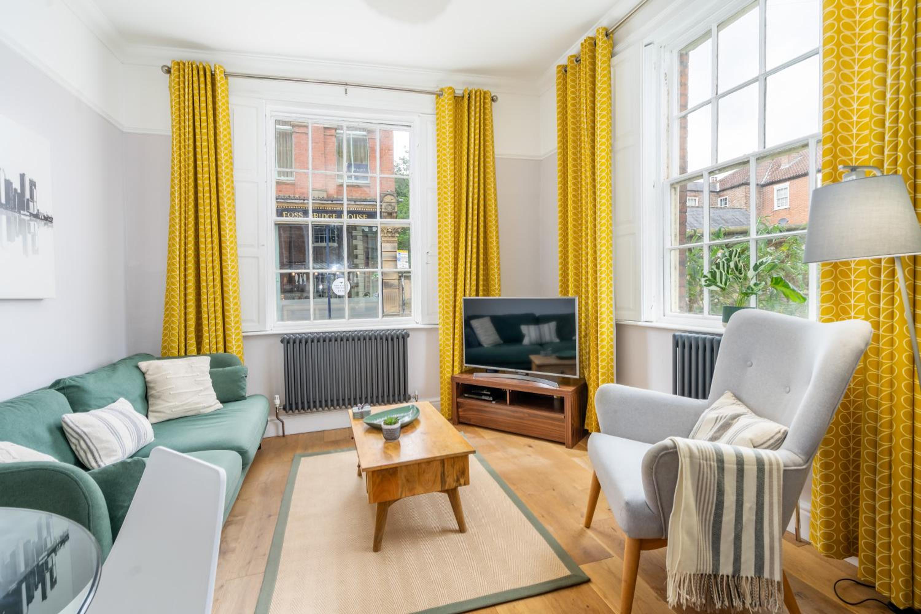 Foss Bridge Apartment