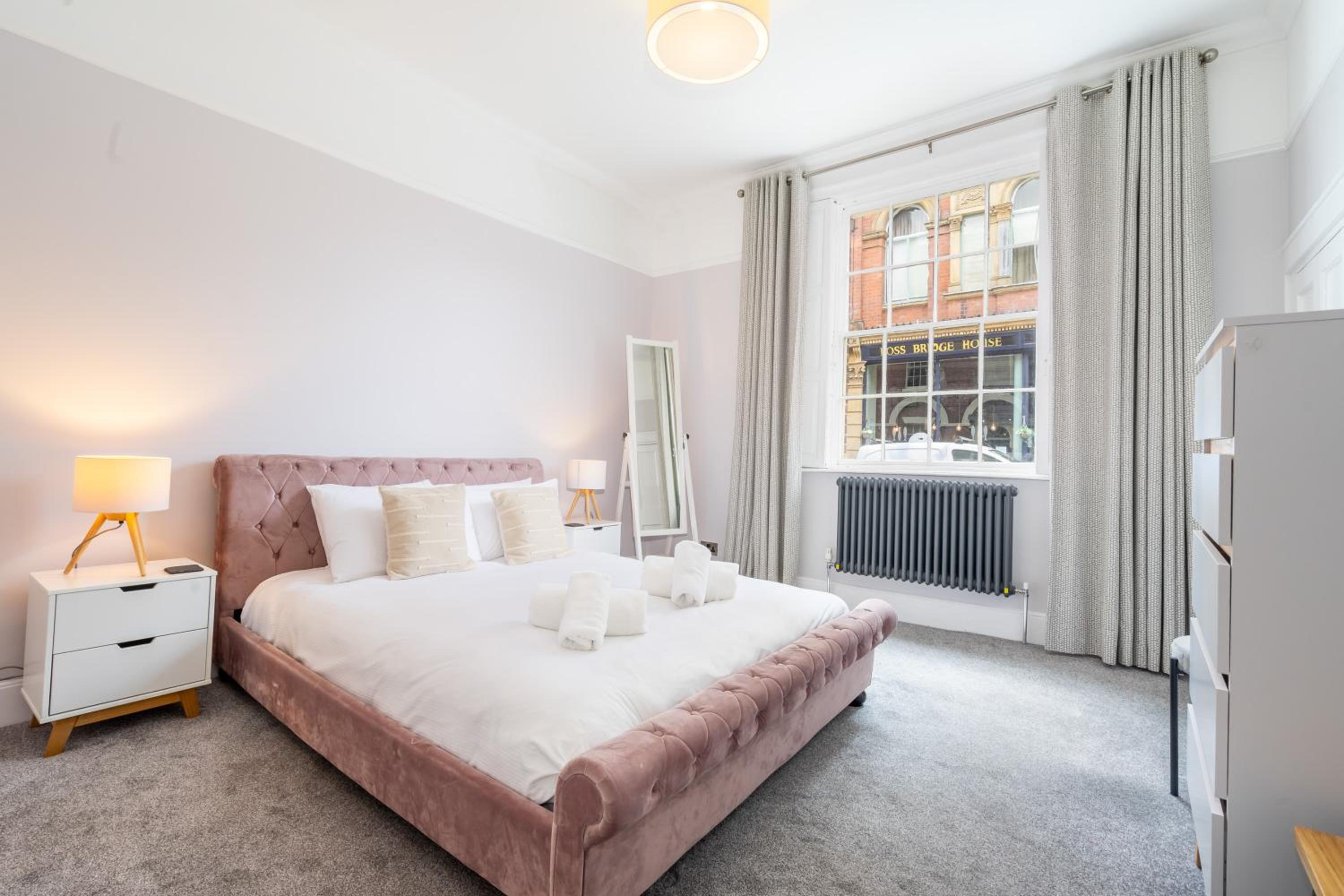 Foss Bridge Apartment