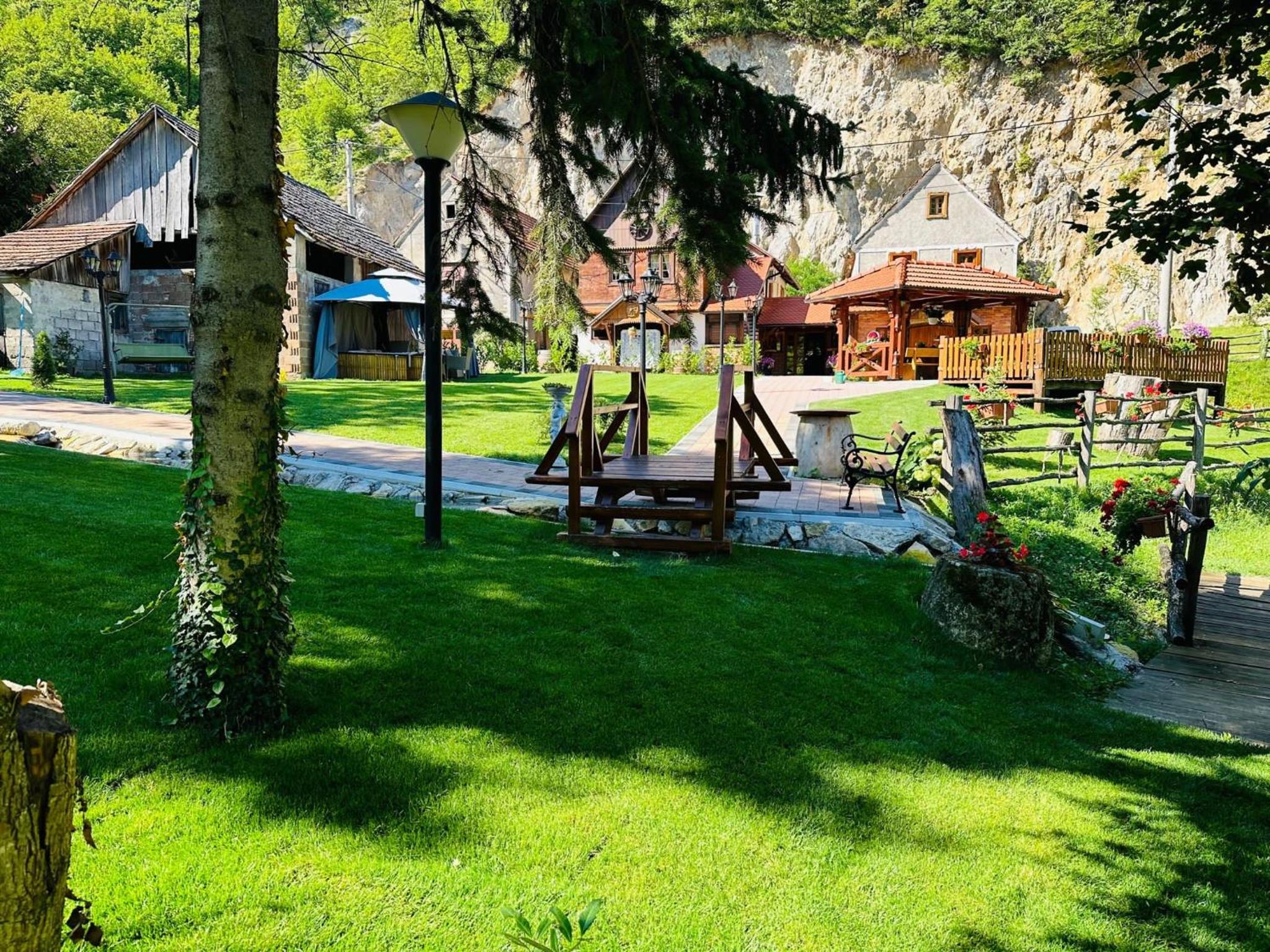 Stara hiža pod Okićem view 4