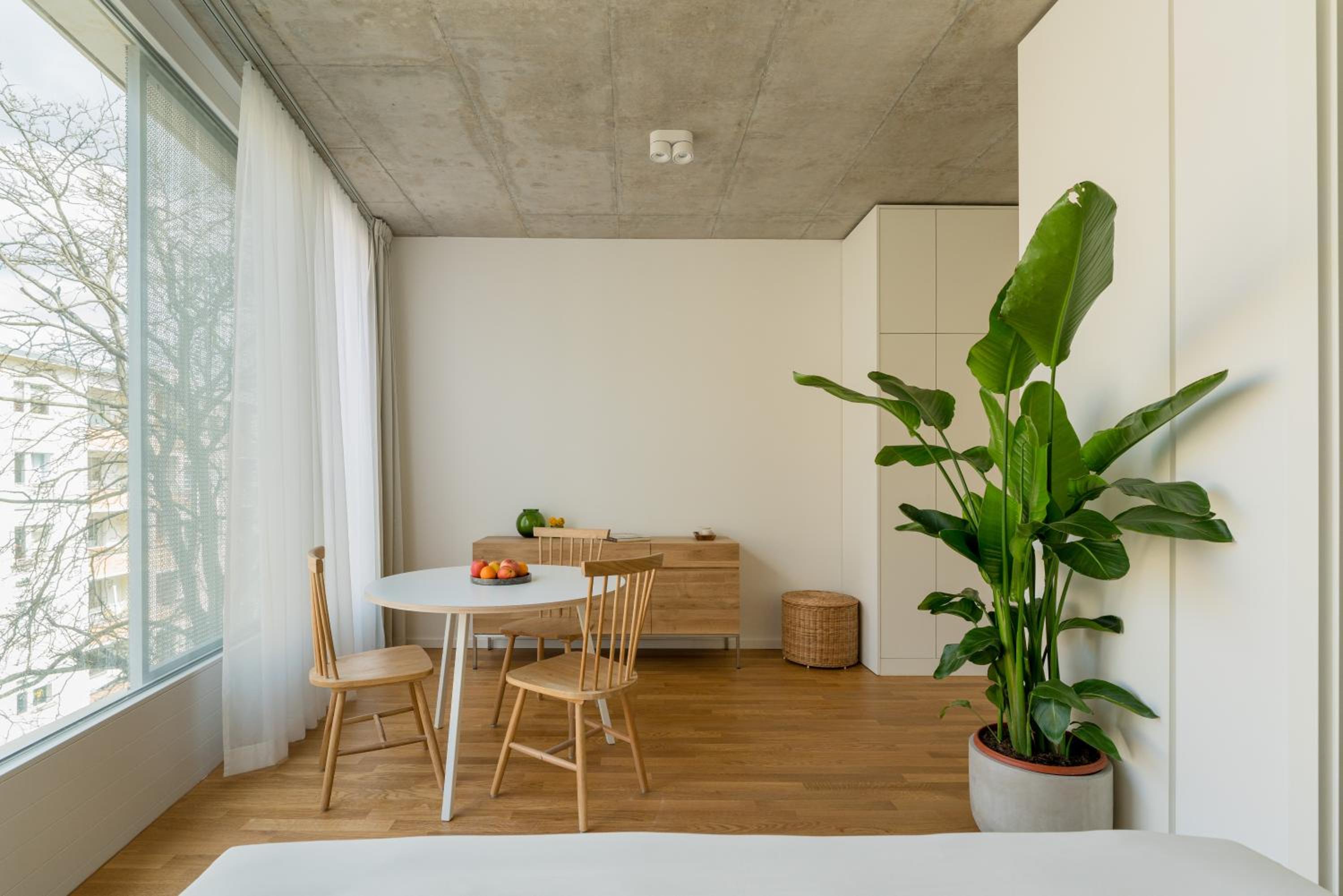 Carlotta Apartments