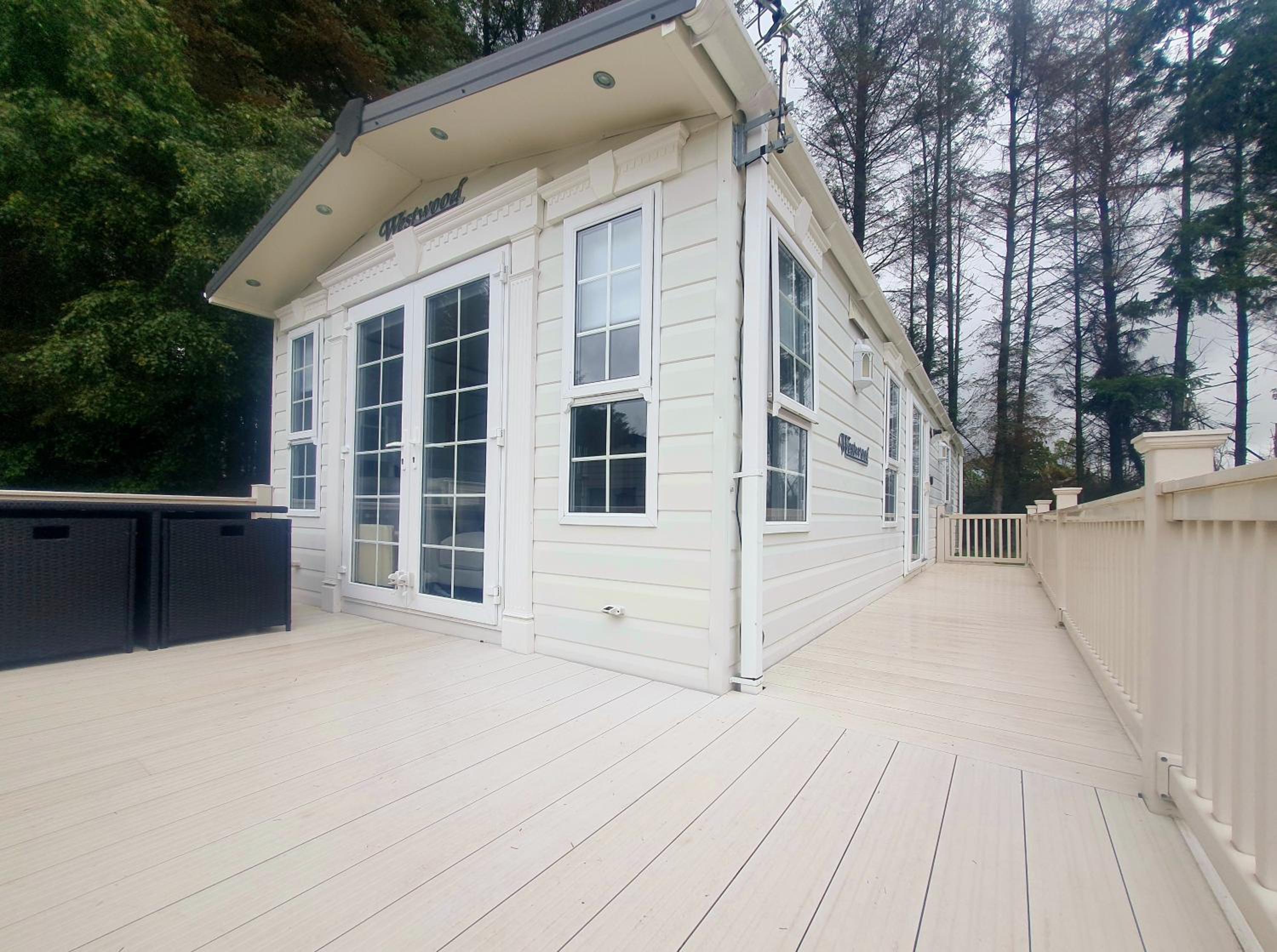 Woodland Hot Tub Retreat view 3