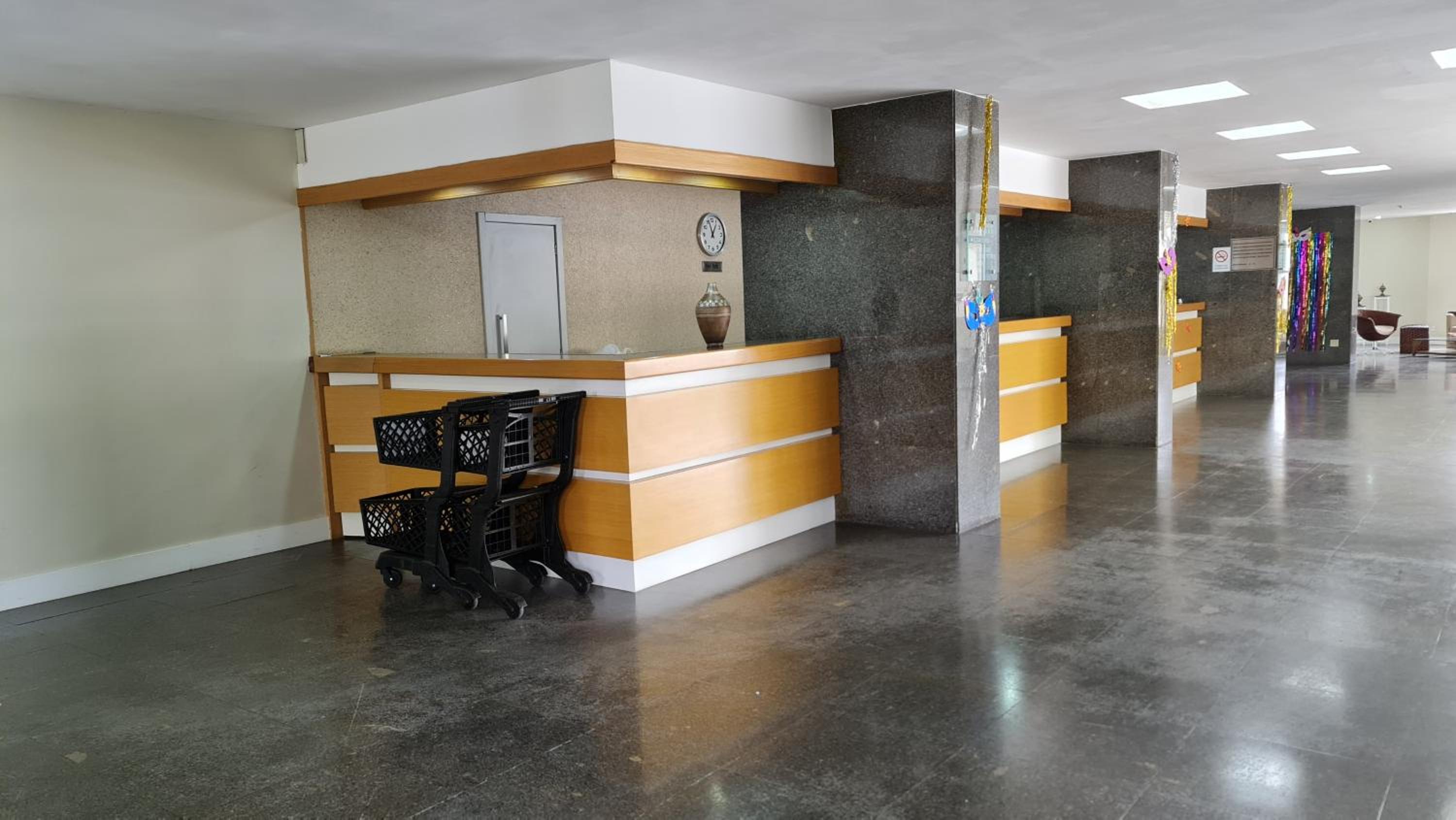 Apartamento em frente à praia, com vista mar e ao lado do Wndsor