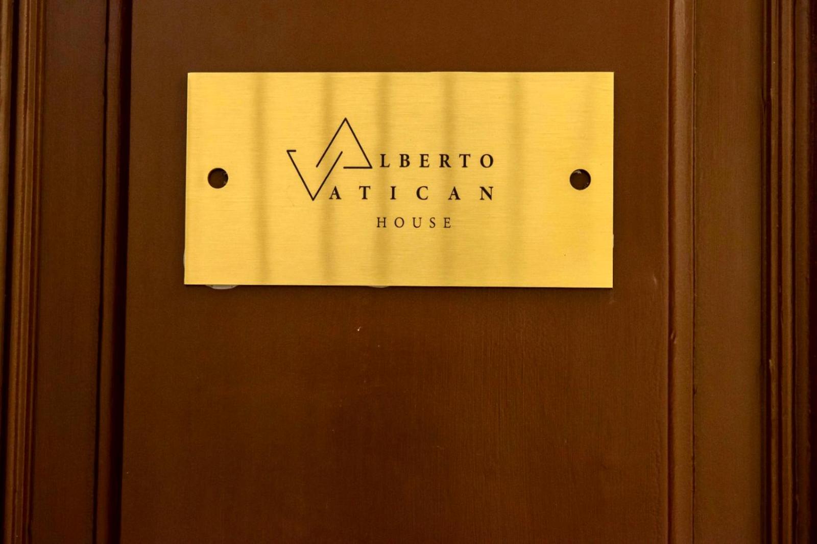 Alberto Vatican House