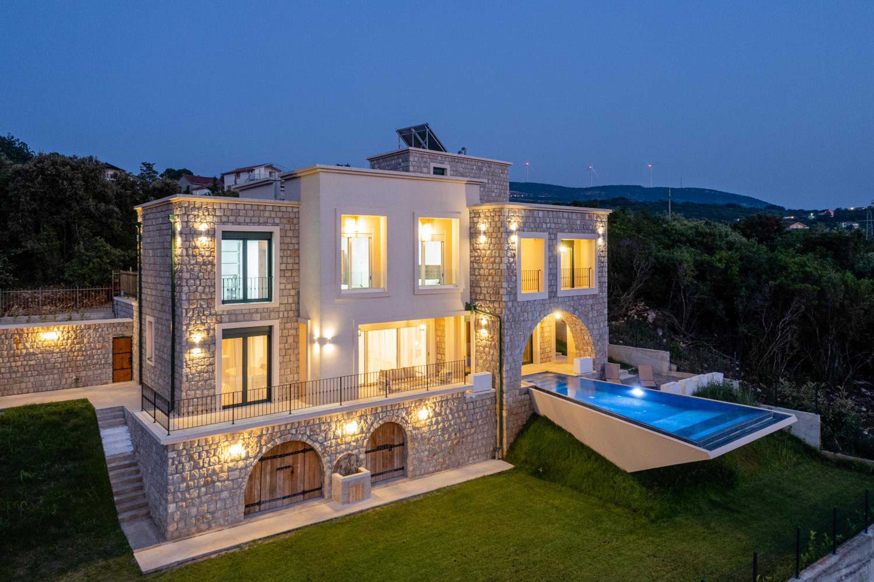 White Hill Villa view 4
