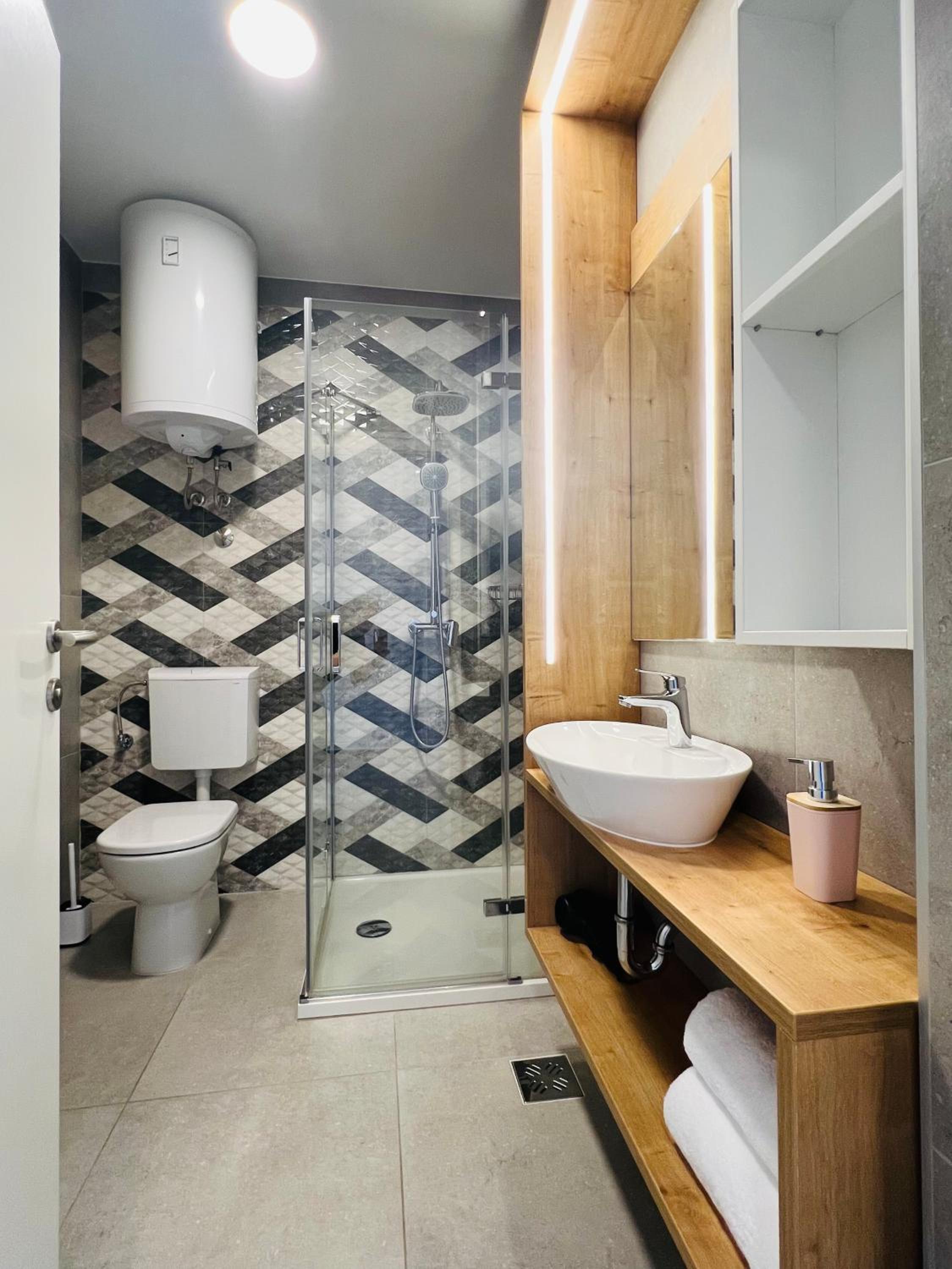 Apartmani AViS