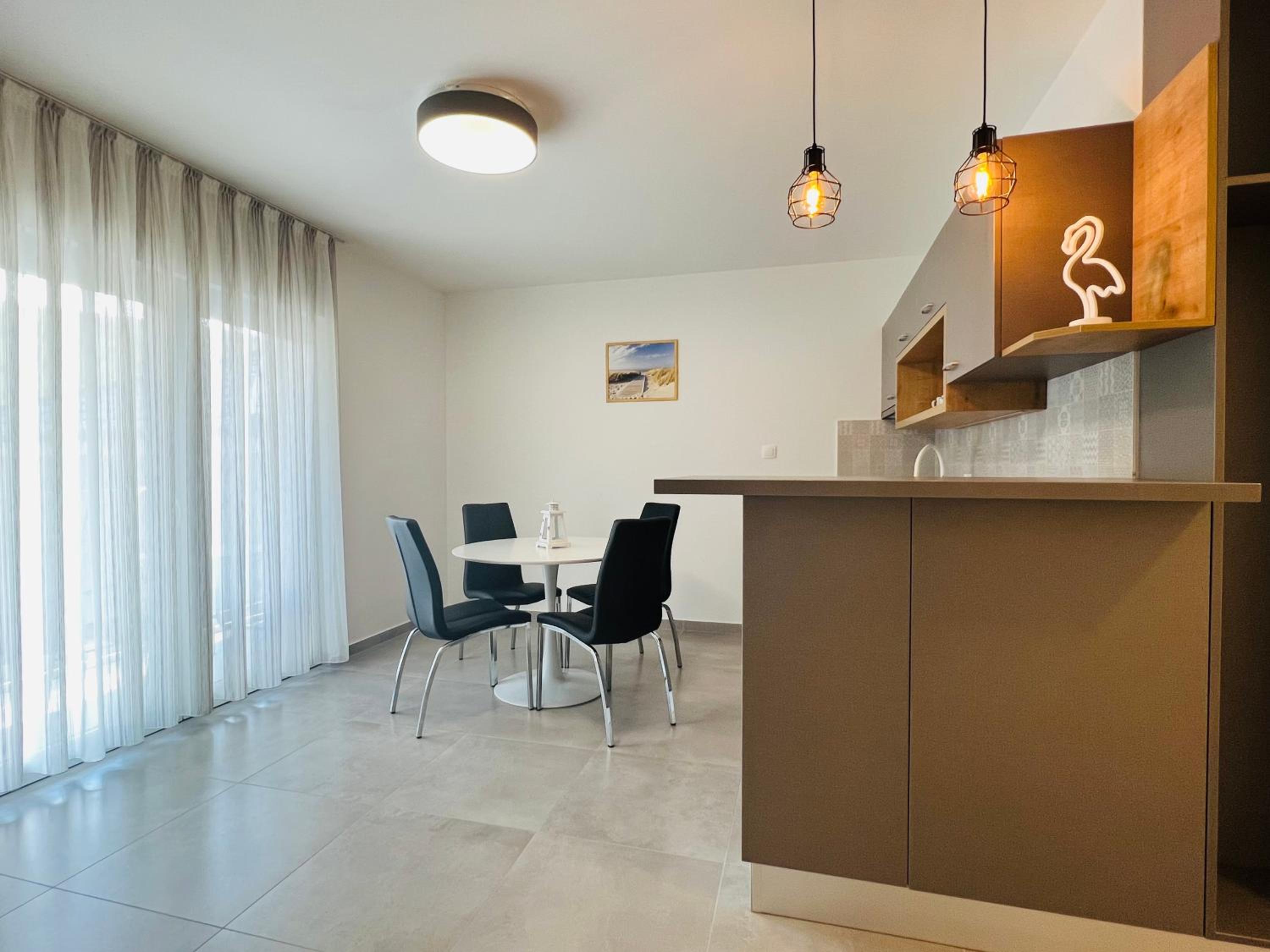 Apartmani AViS