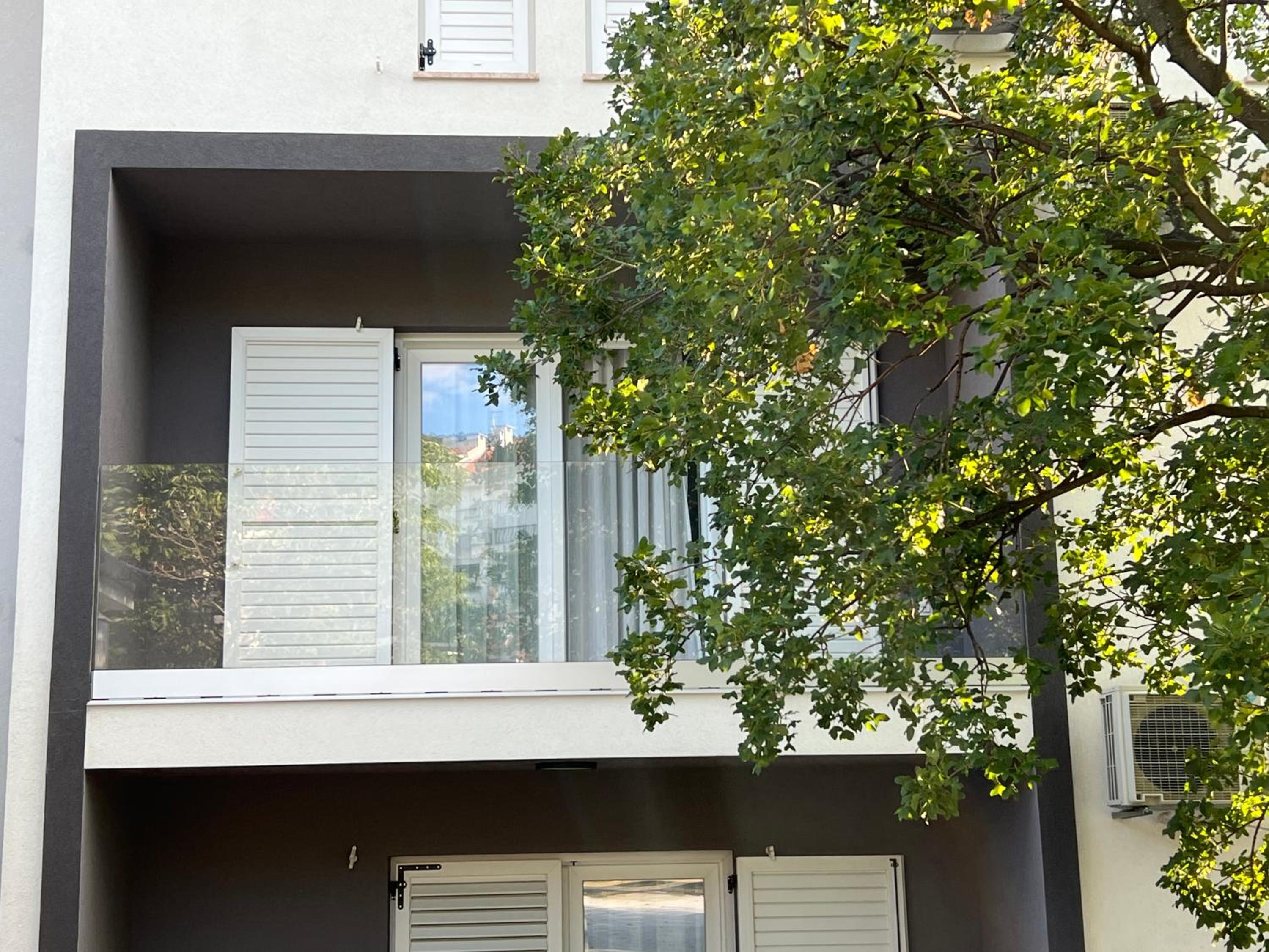 Apartmani AViS