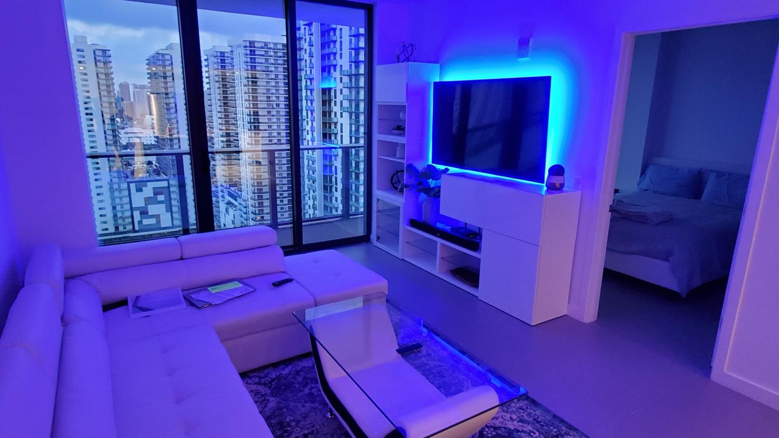 Canvas Condo