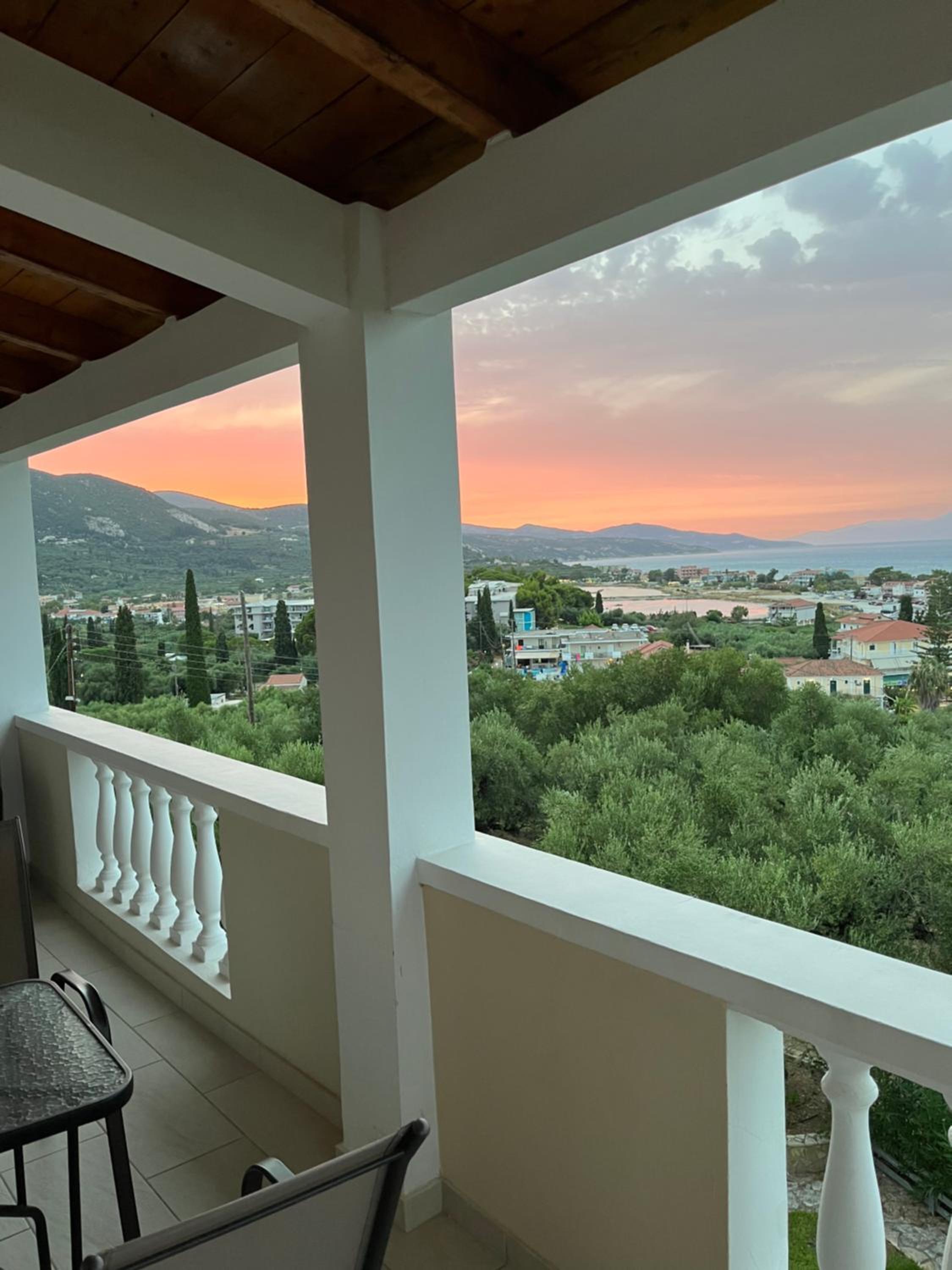Endless Seaview Apartment B photo 5