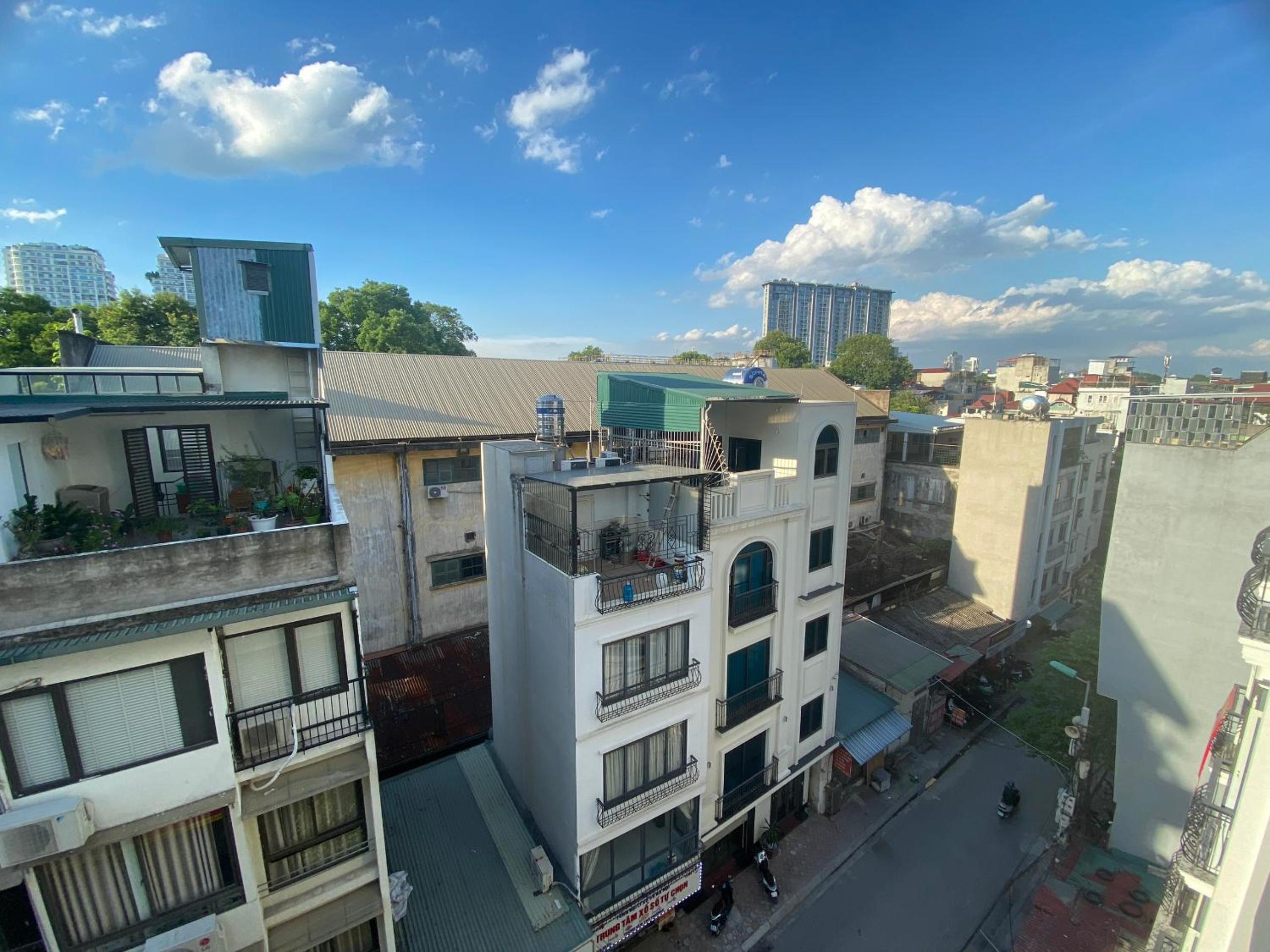 The Carnation Apartment Ha Noi 03