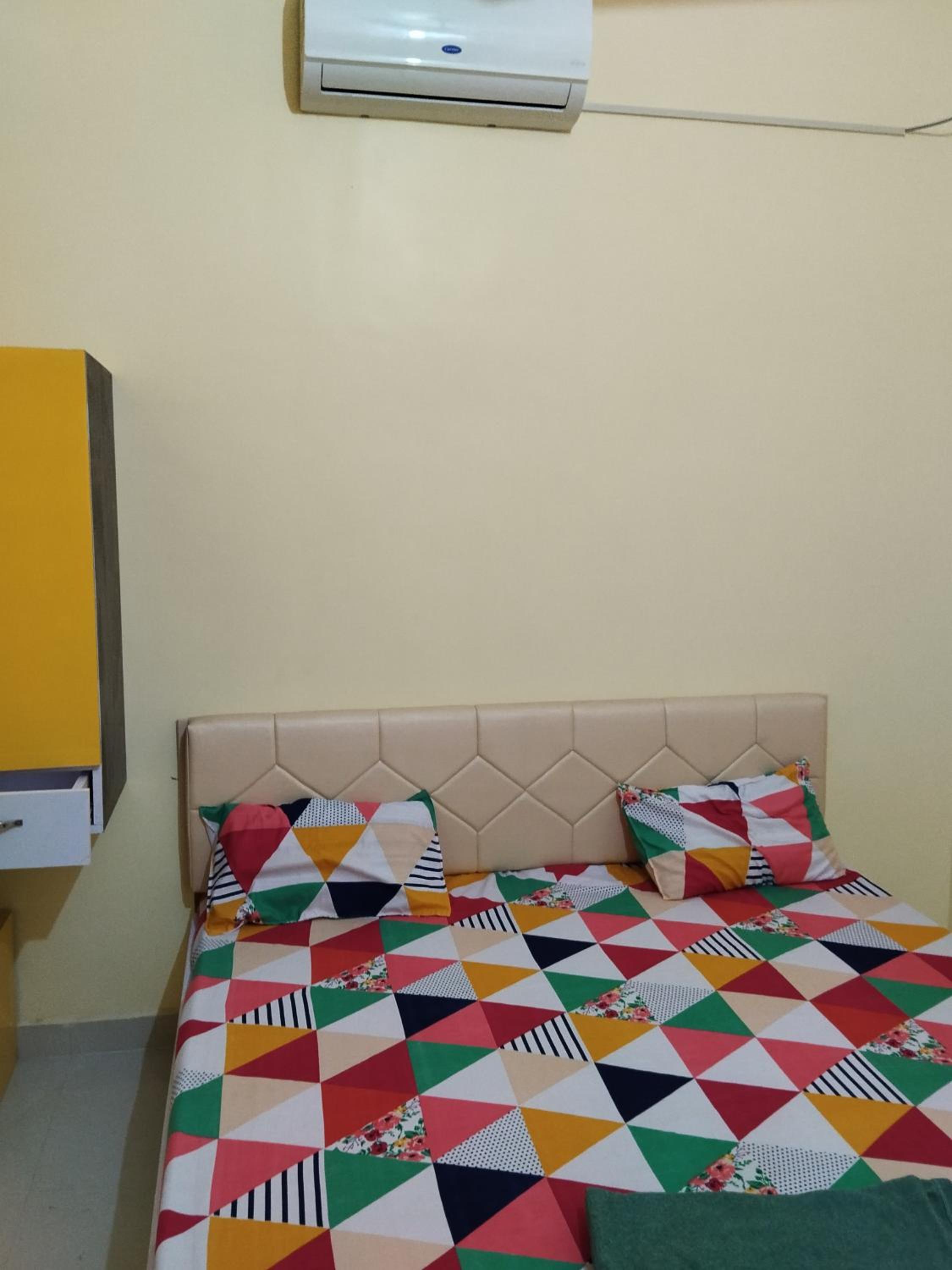 Shubham guest house