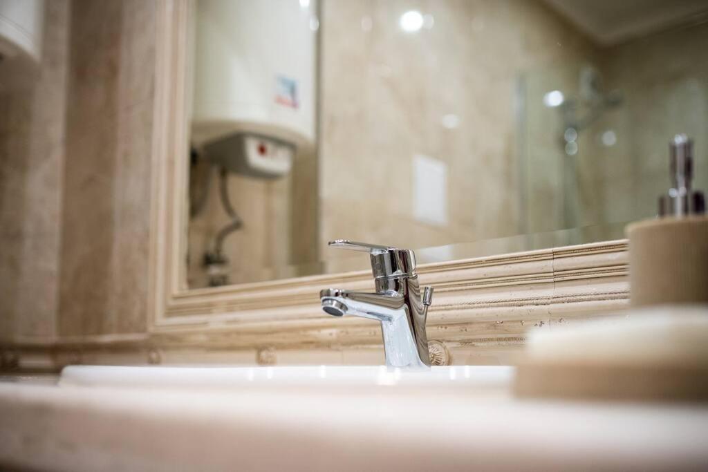 Grand Karavel Top Center Lux Apartment view 5
