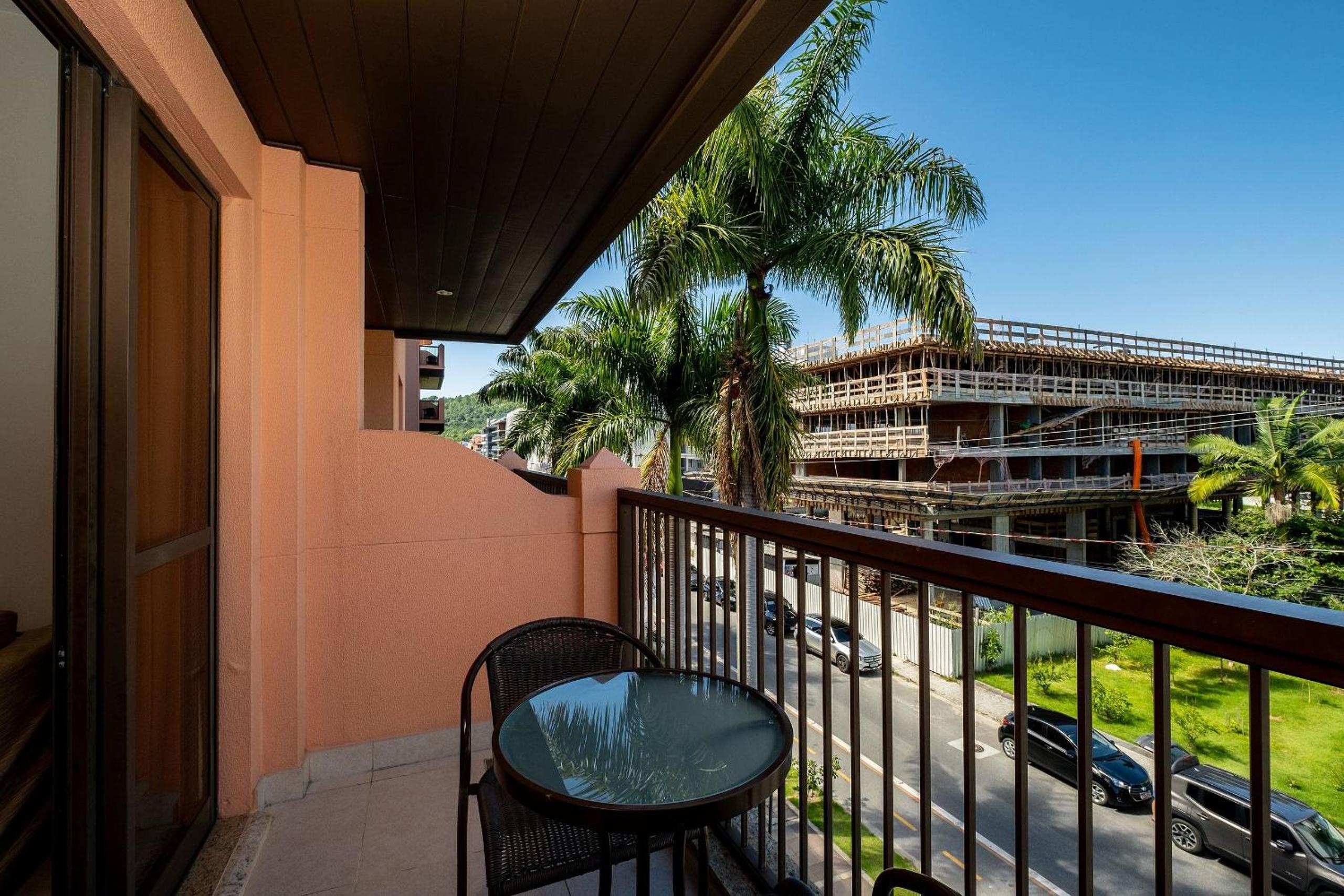 Modern Studios by the Sea - Jurerê Beach Village JBVTOP
