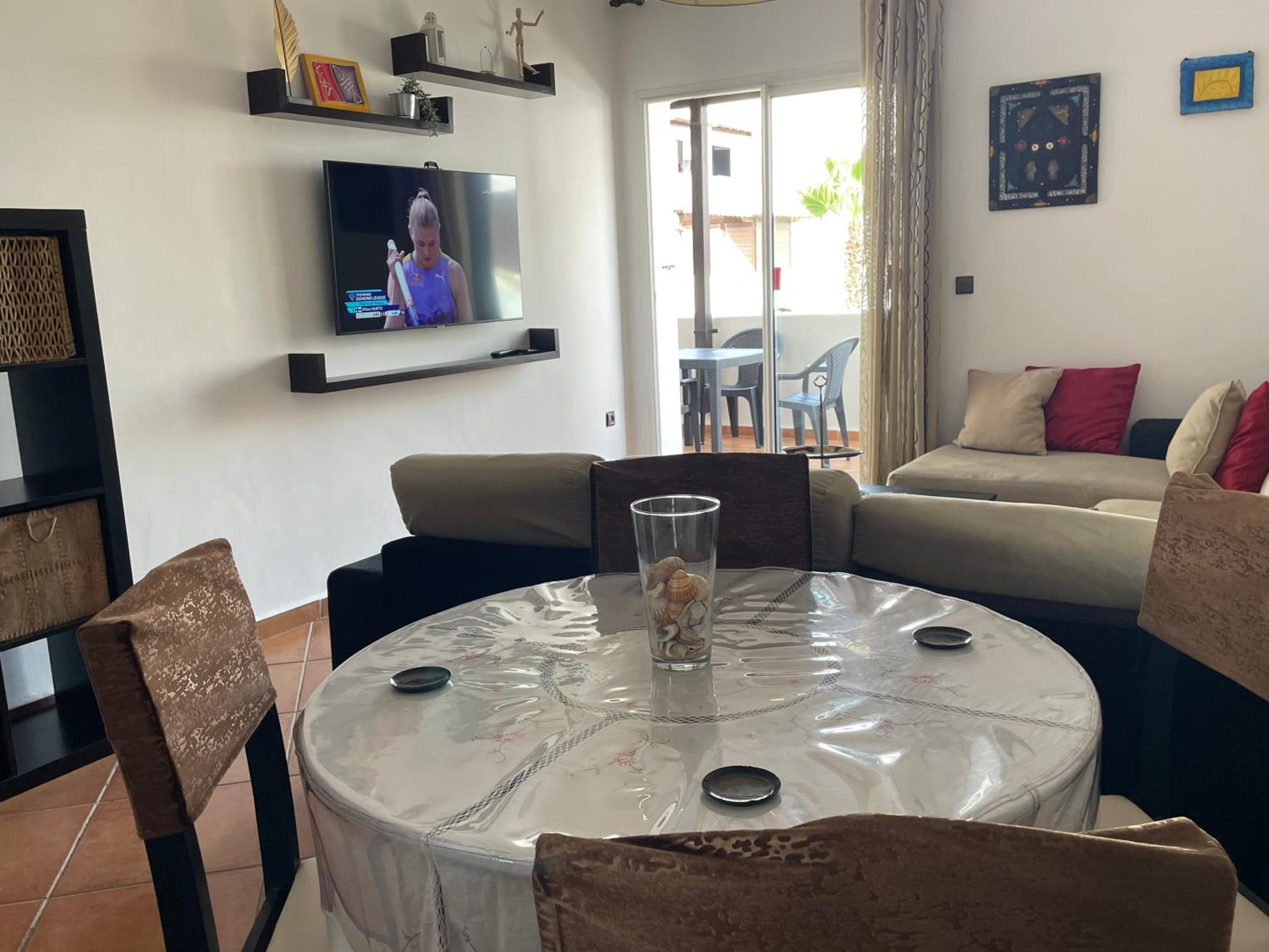 superbe appartement en complexe avec piscine