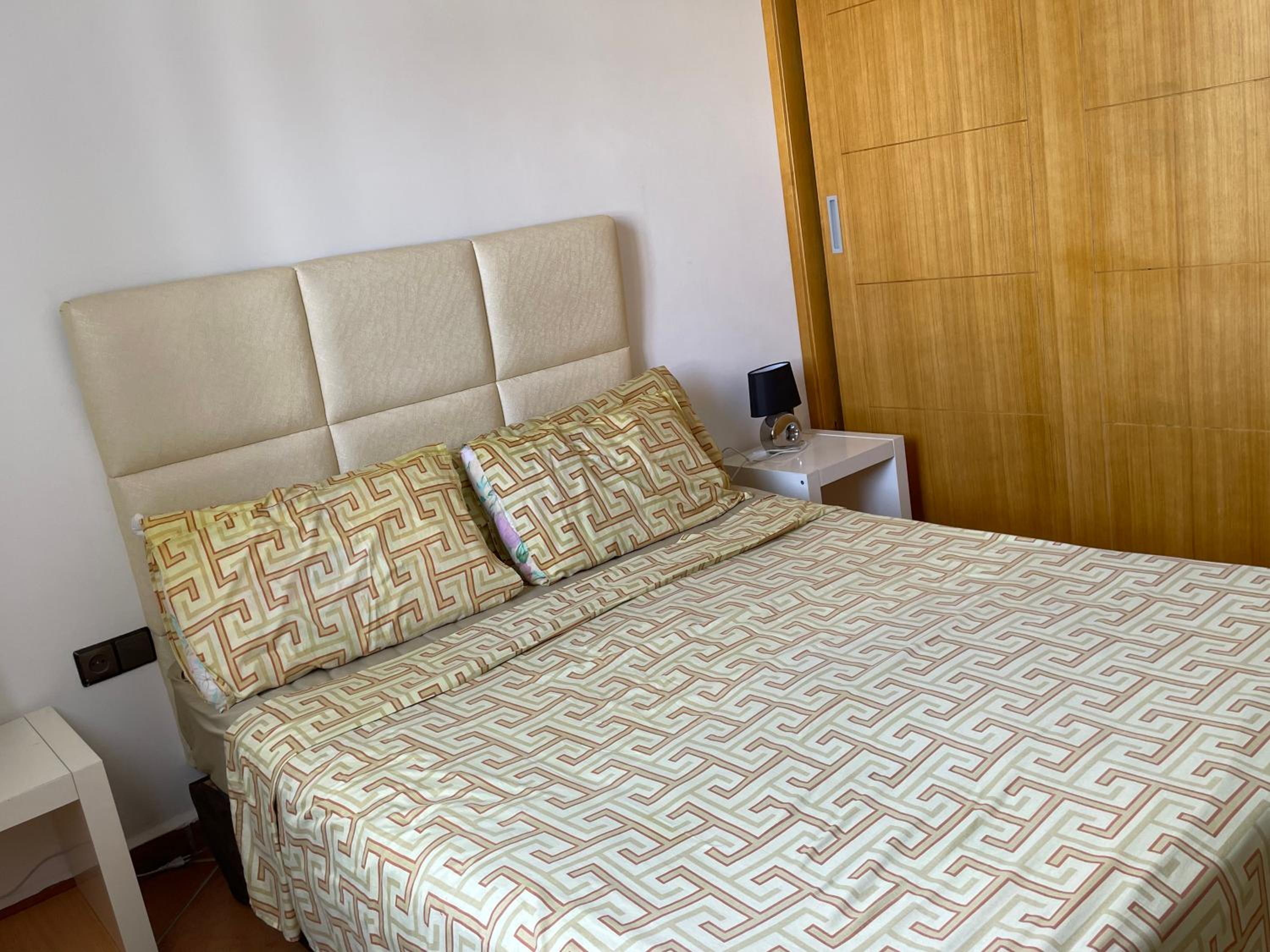 superbe appartement en complexe avec piscine