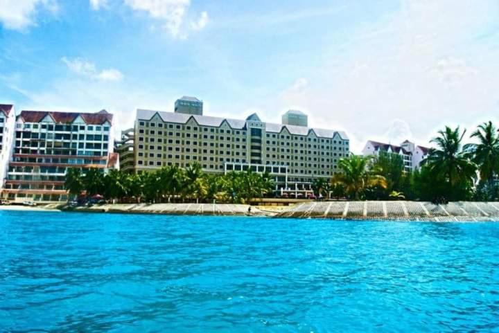 Shahmi Seaview Apartment (North)