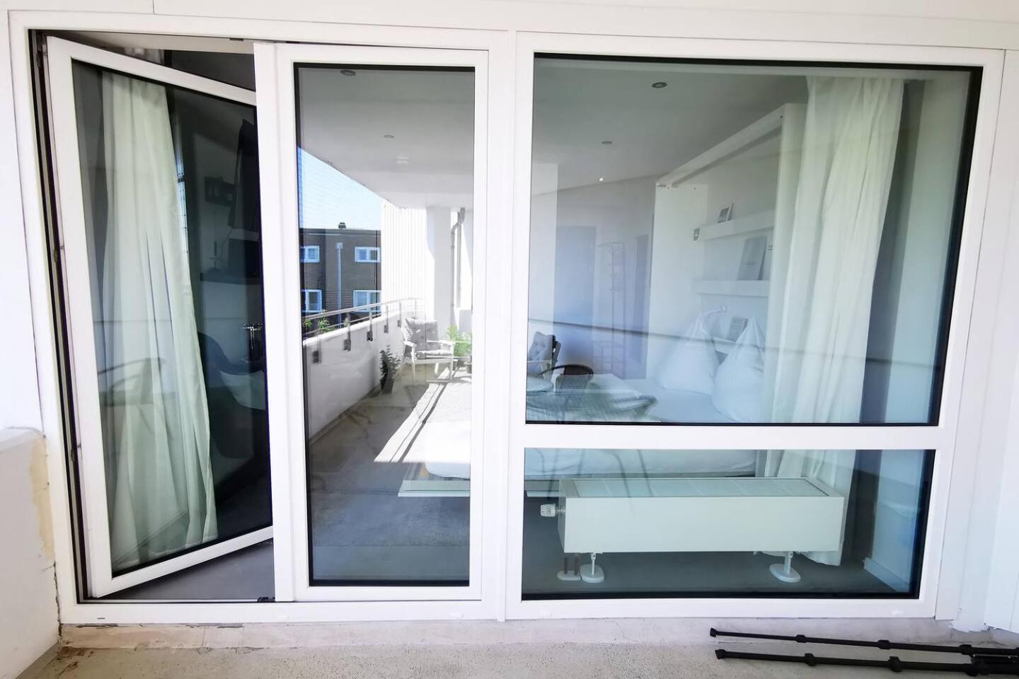 HH 01 by ROCKCHAIR - SUPERHOST Status - Modernes Apartment mit sonnigem Balkon & premium Boxspringbetten in Winterhude - Hamburg Top Geheimtipp