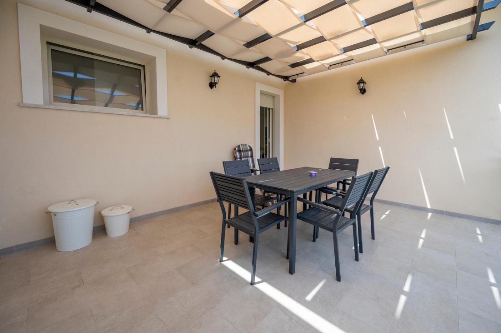 Villa Nisa Apartment Sea View