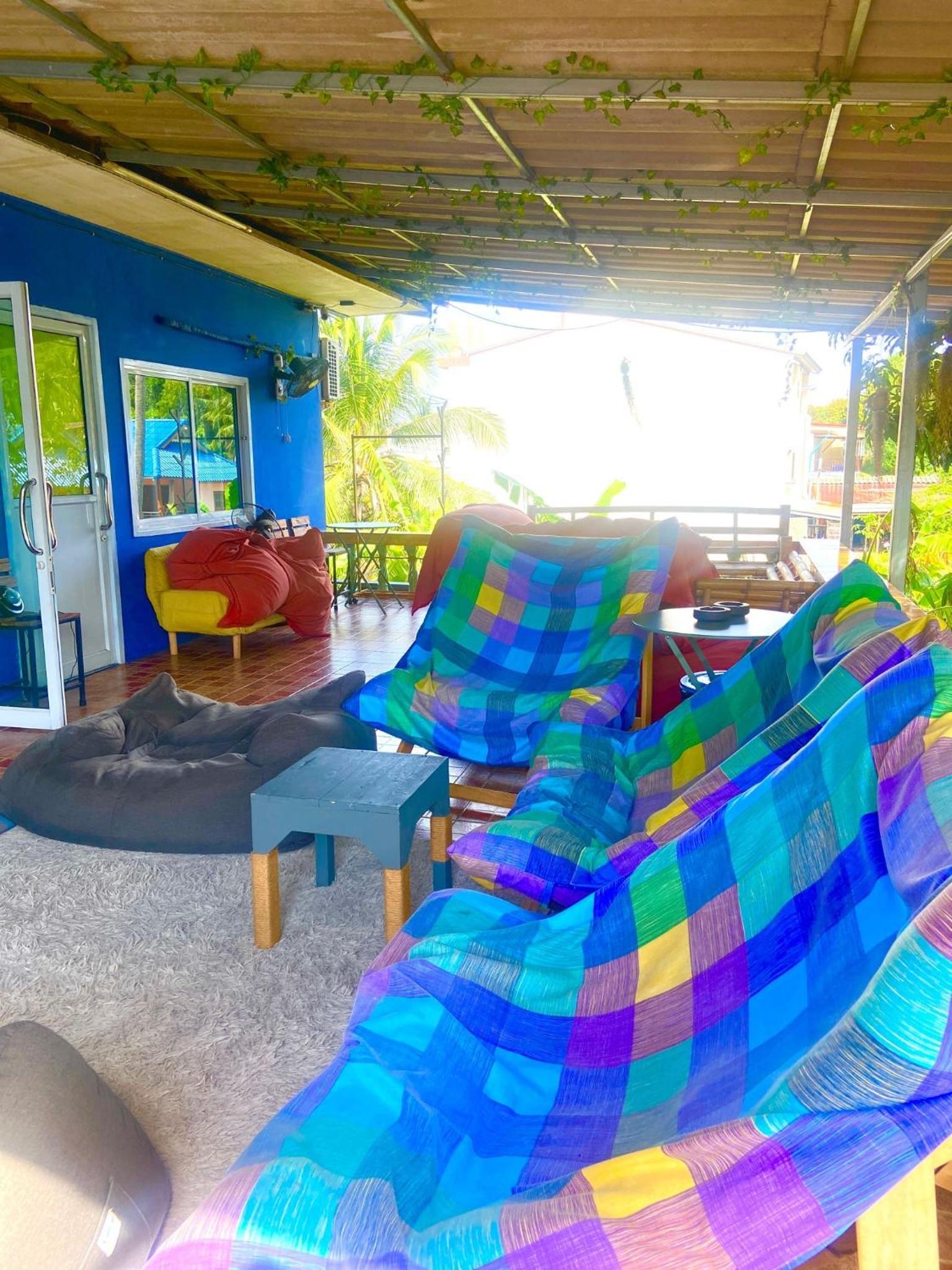 See Sea Backpackers House