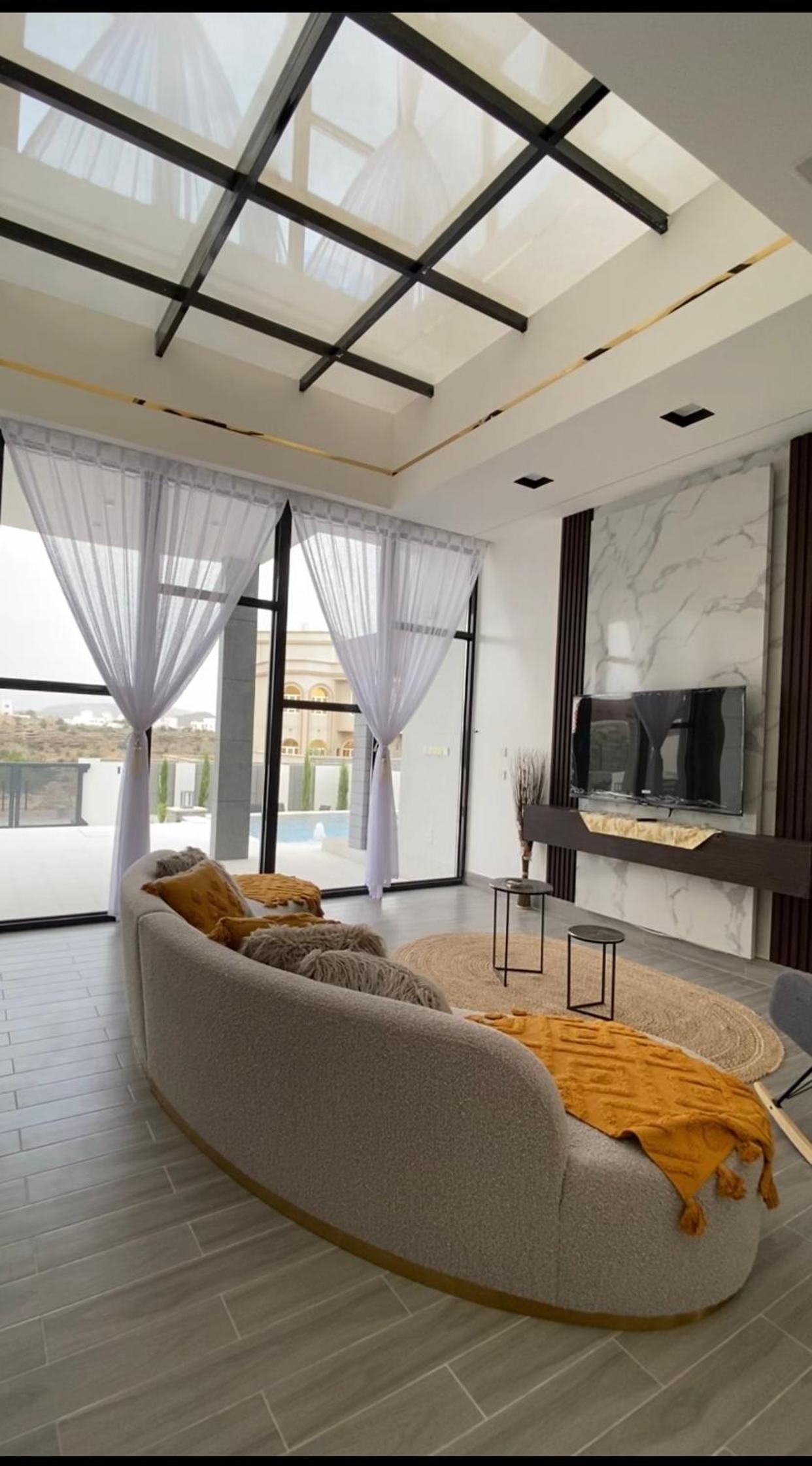 Skylight chalet