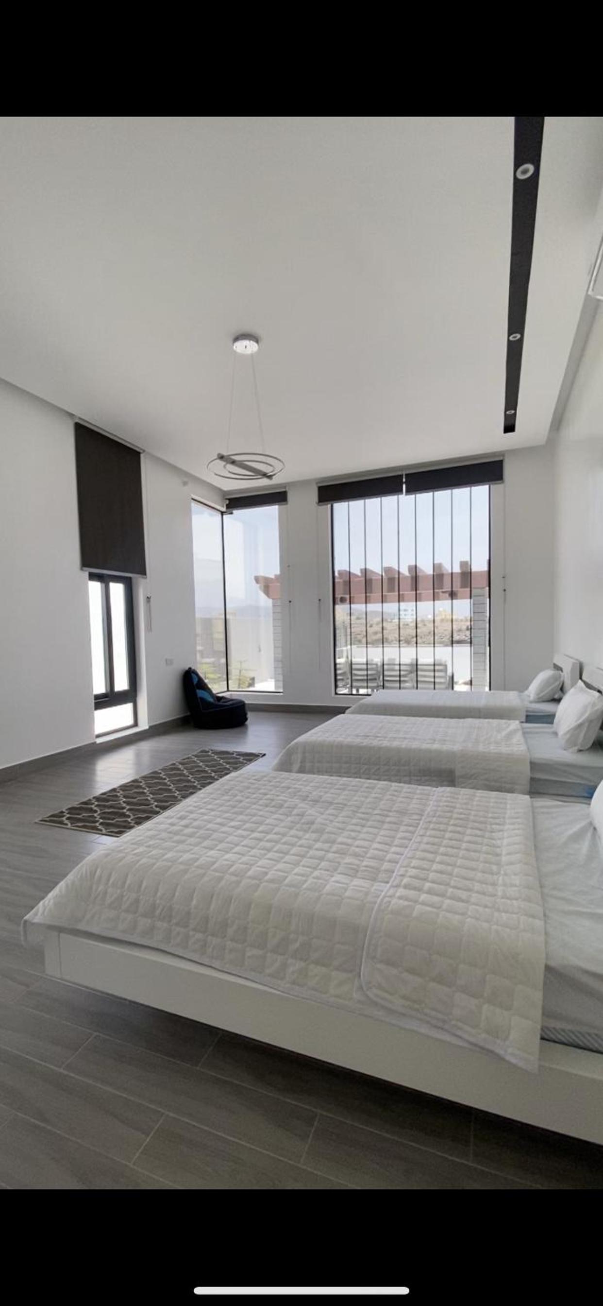 Skylight chalet