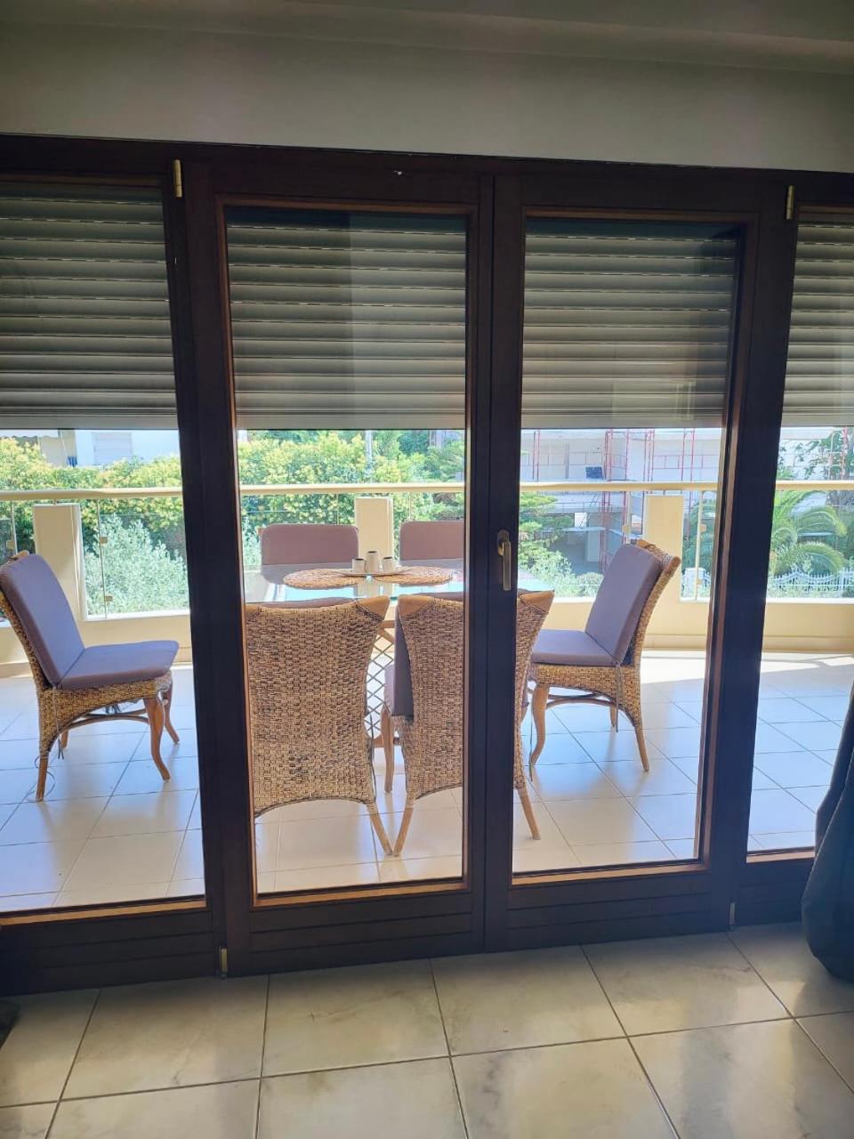 Luxe Apartment in Central Glyfada