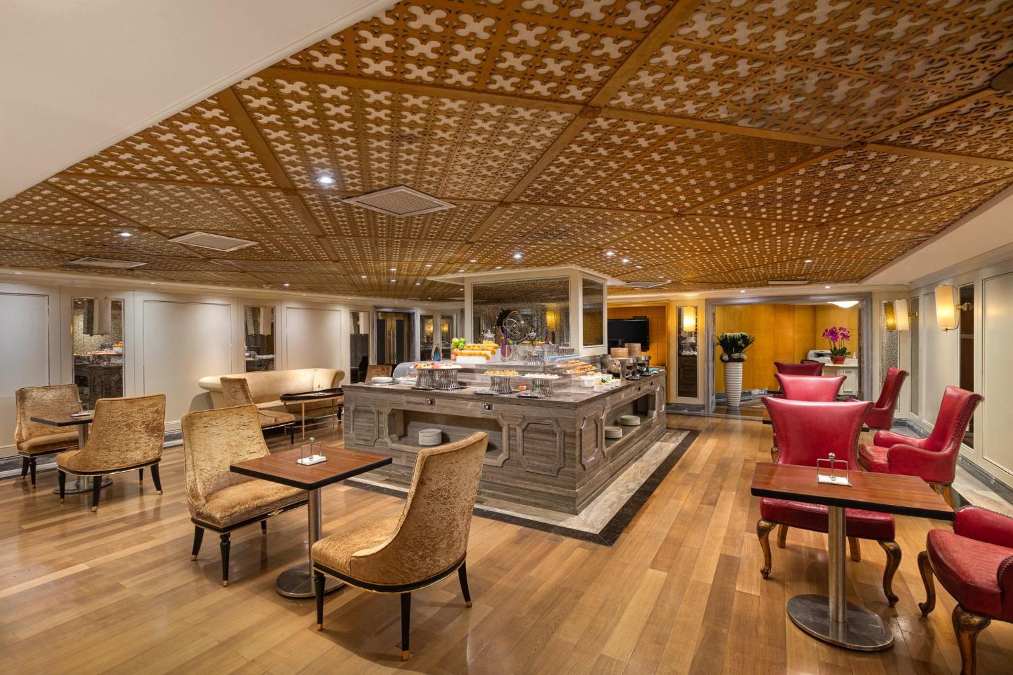 Crowne Plaza Resort Sanya Bay by IHG