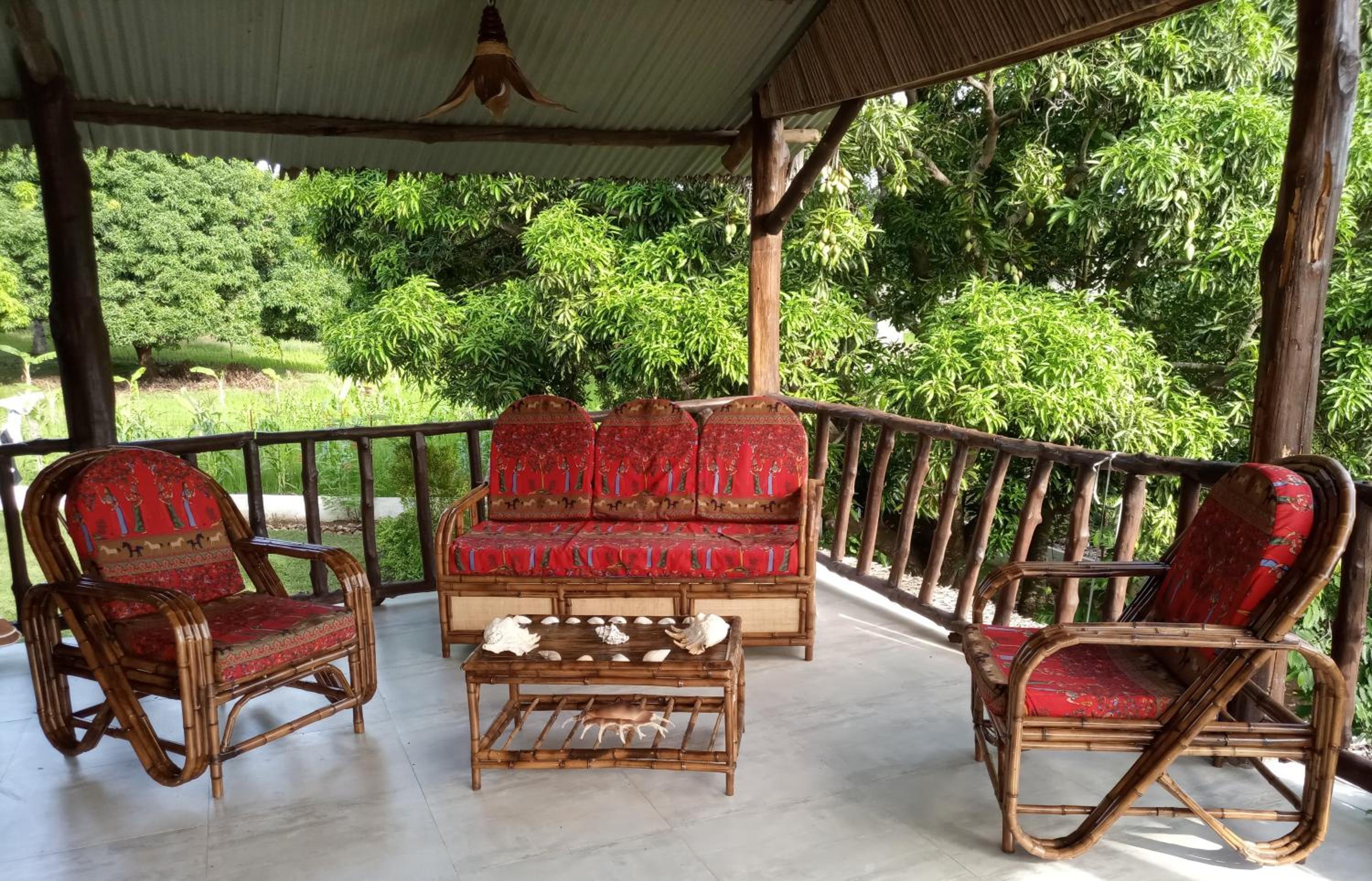 L'OUSTAL DE NOSY BE view 5