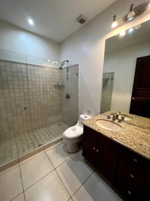 1 Bedroom with pool and walking distance to beach