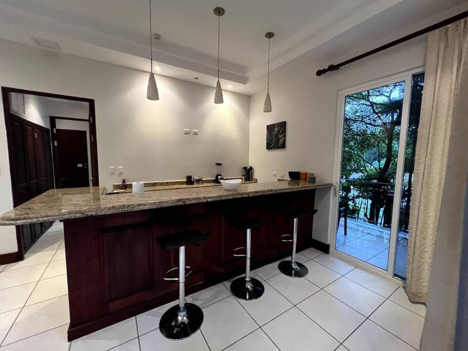 1 Bedroom with pool and walking distance to beach