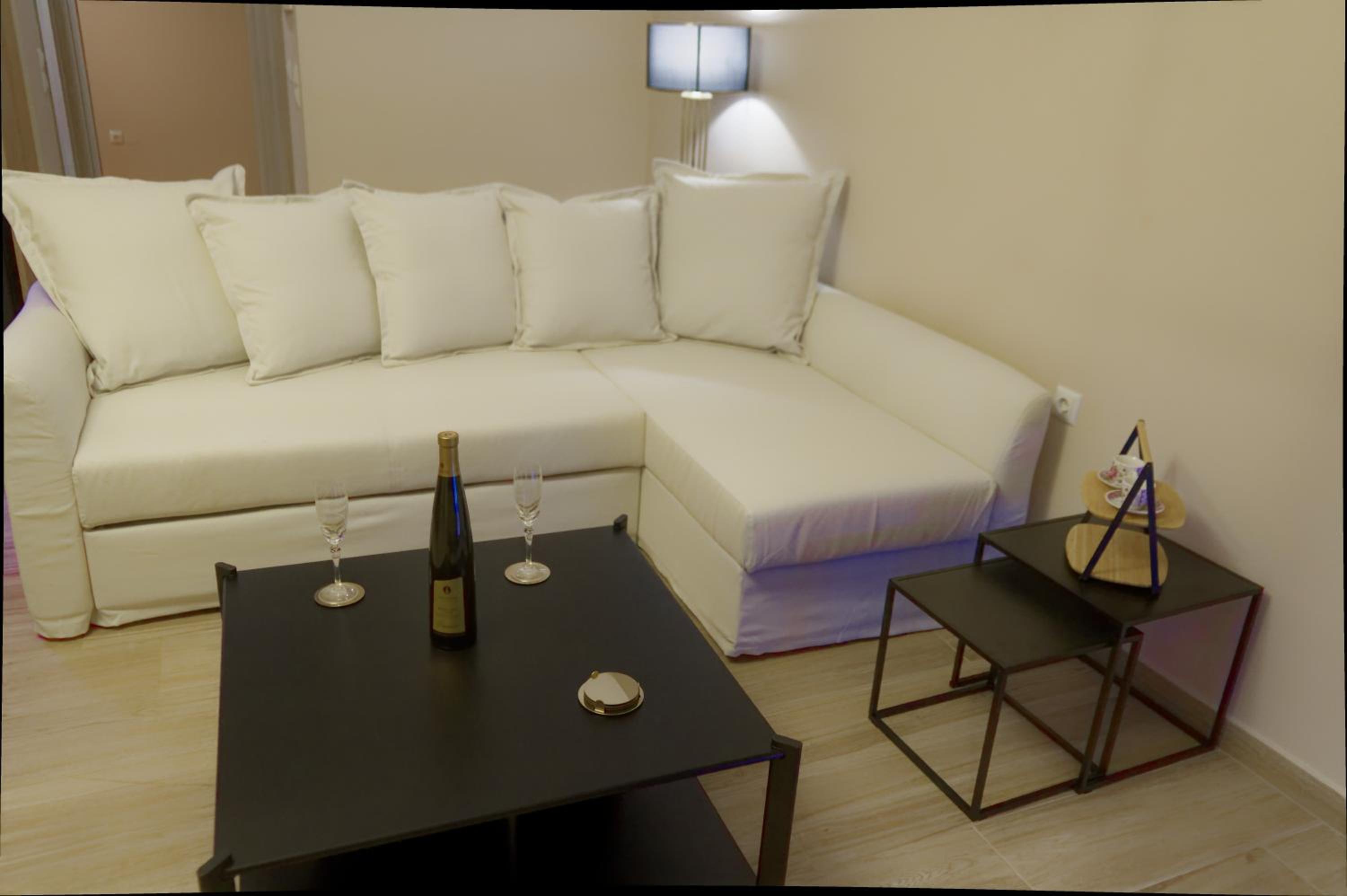 Niriides Apartments