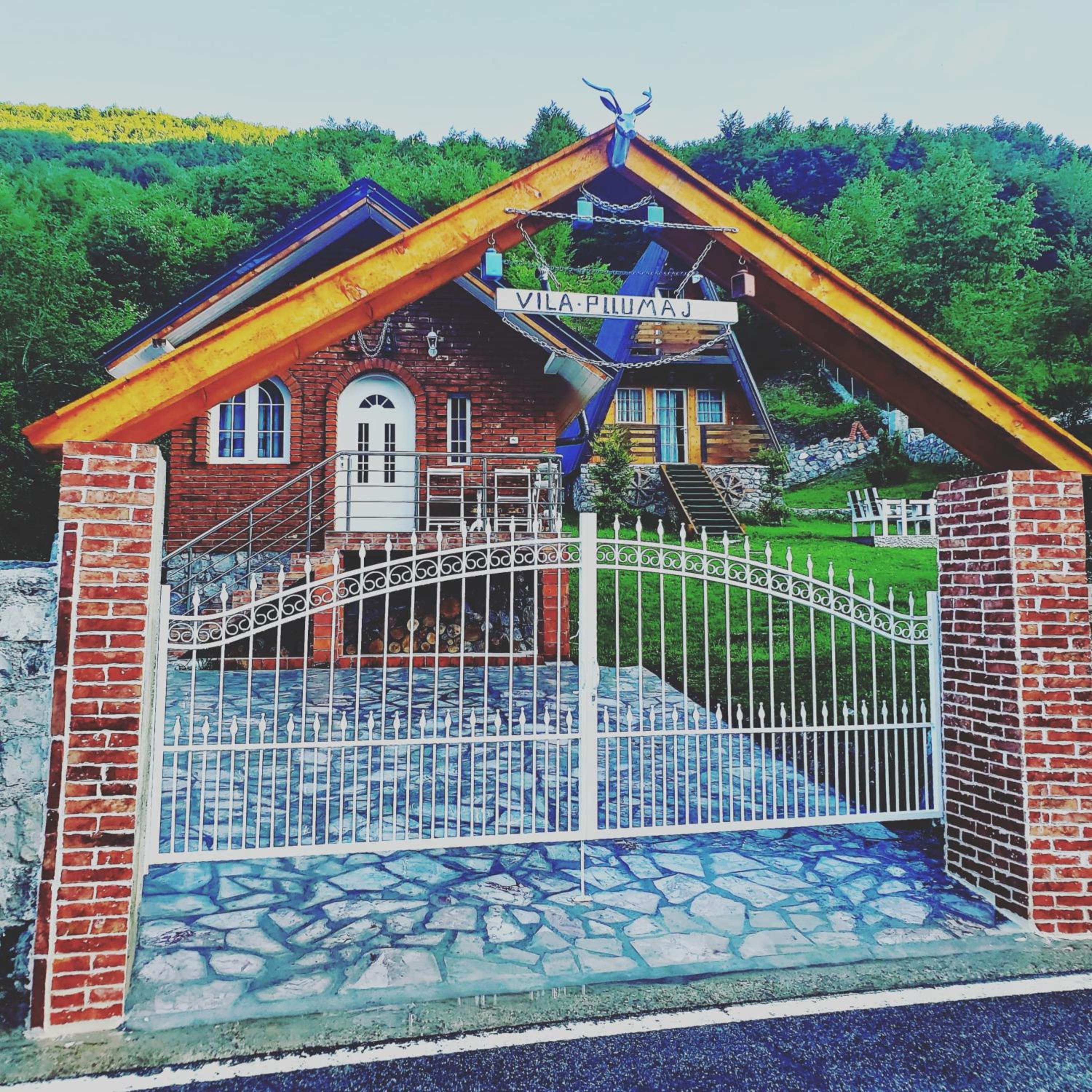 Vilat Pllumaj