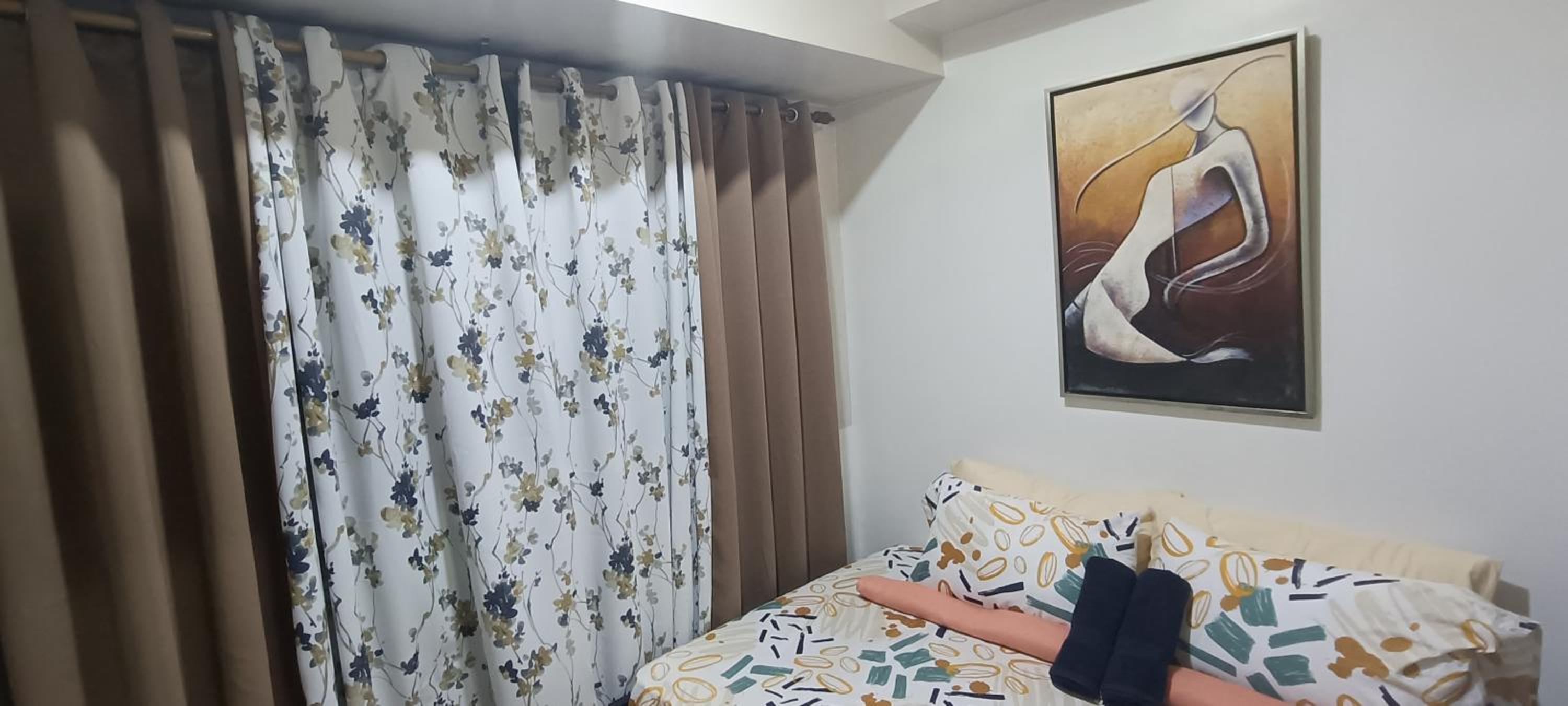 Amigo's Place at Sea Residences view 4