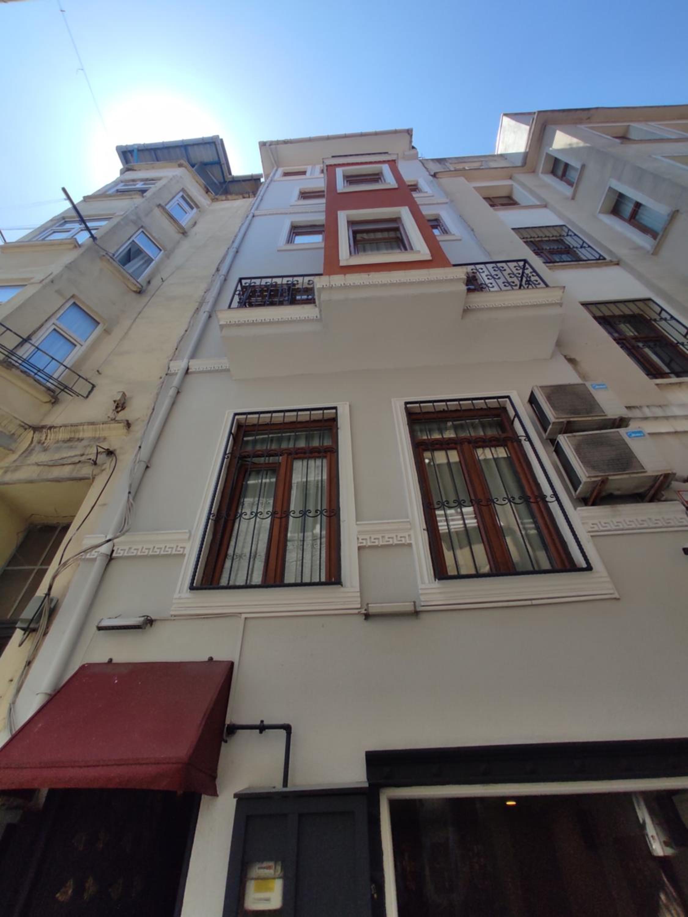 Ore Pera Suites - Image 18