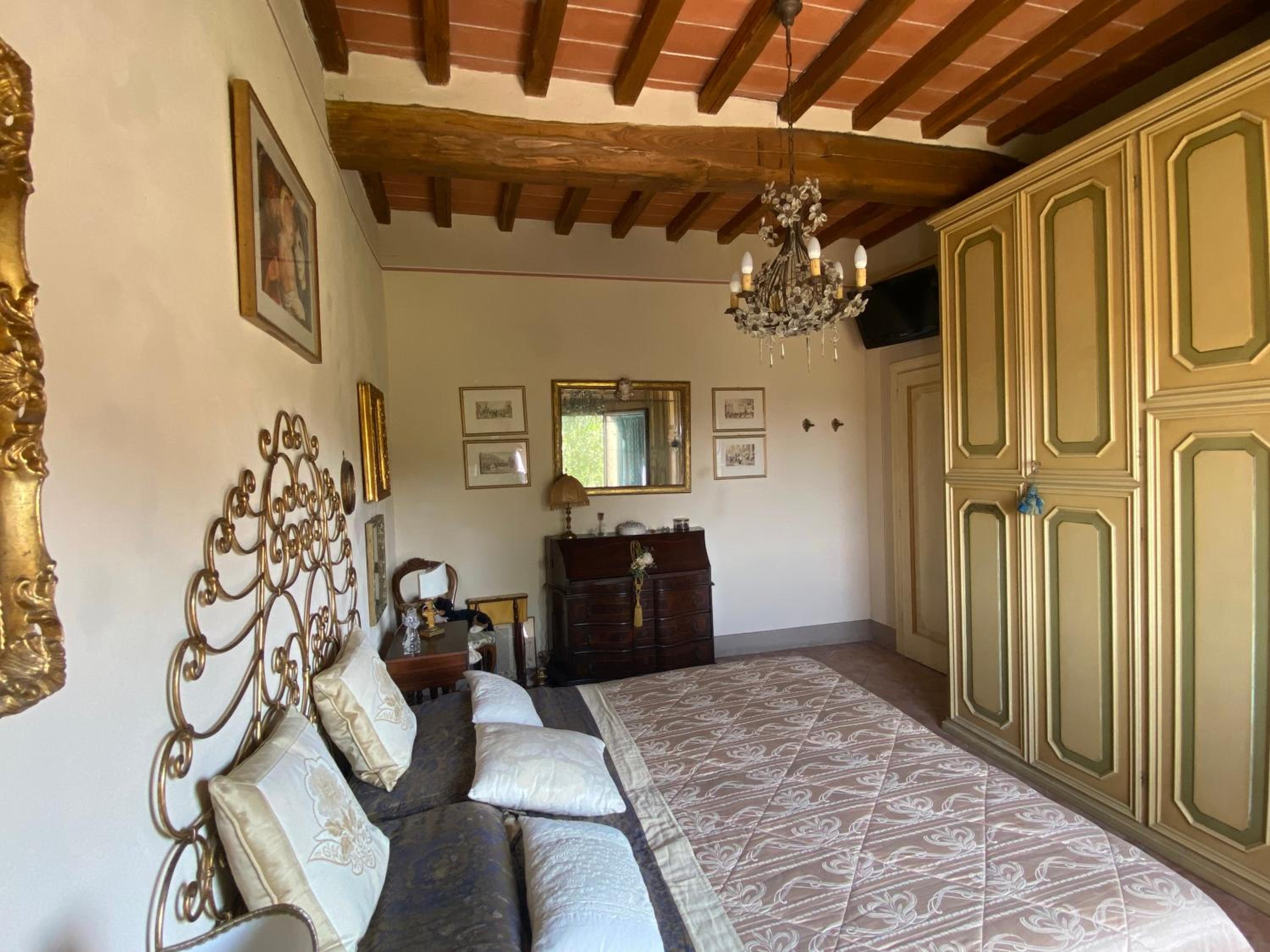Figline Valdarno Vacations - Carresi Apart 2 pax with pool - portable A/C - Property Image 11
