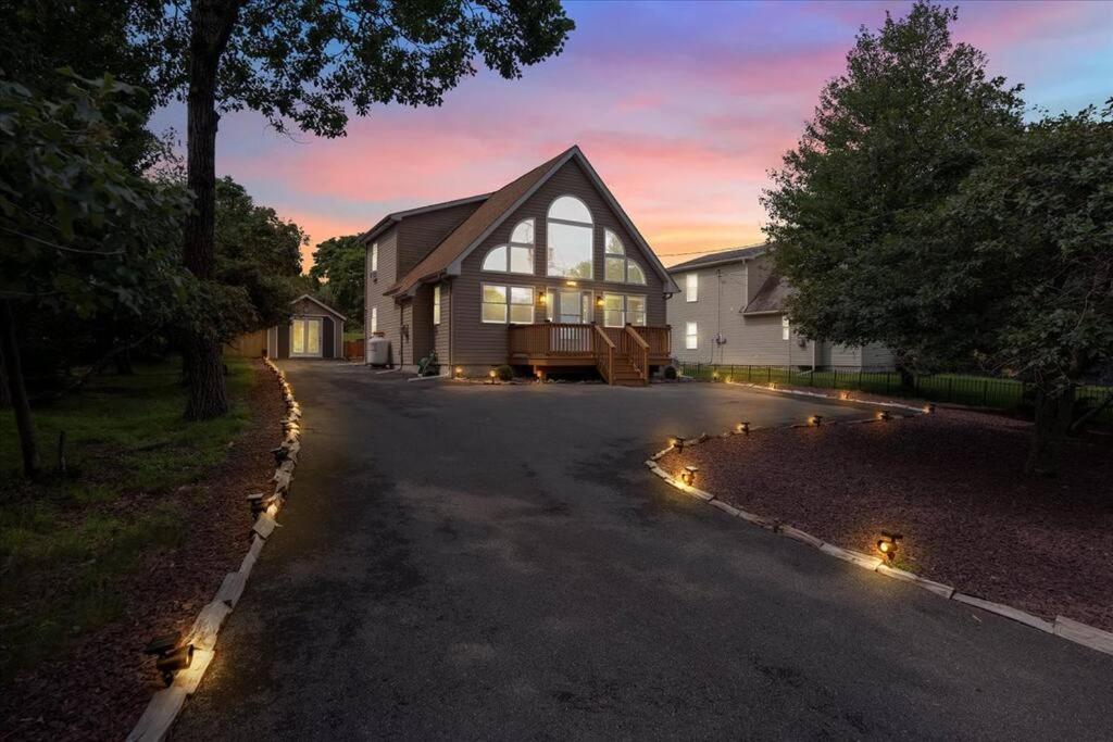 Hotel Vacation Home W/hot Tub/sauna And Gaming Room