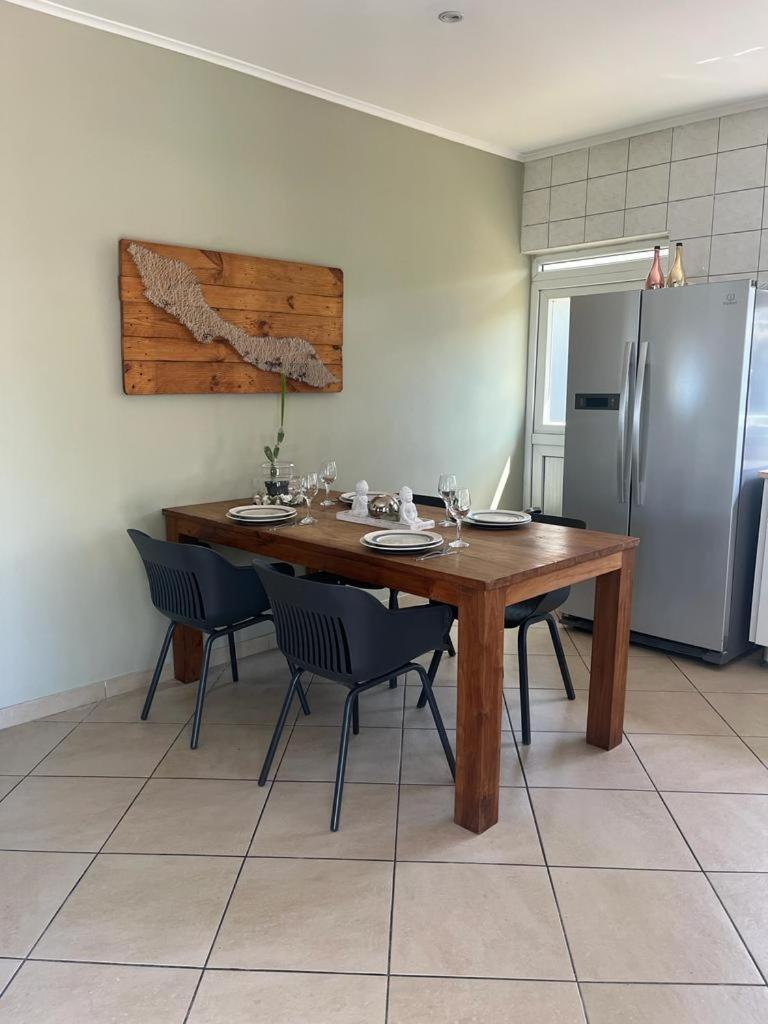 Vakantiewoning, nabij Santa Barbara Beach