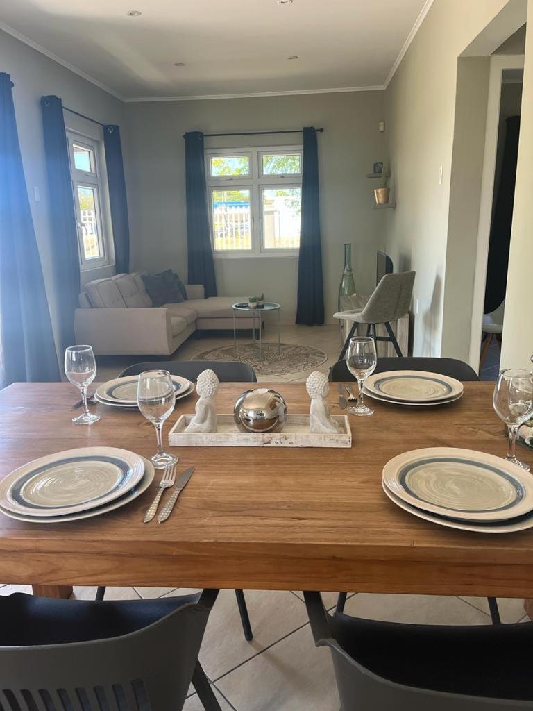 Vakantiewoning, nabij Santa Barbara Beach
