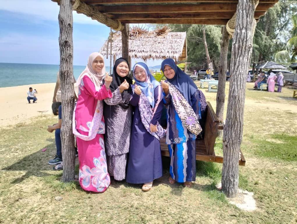 Bayu Beach Penarek