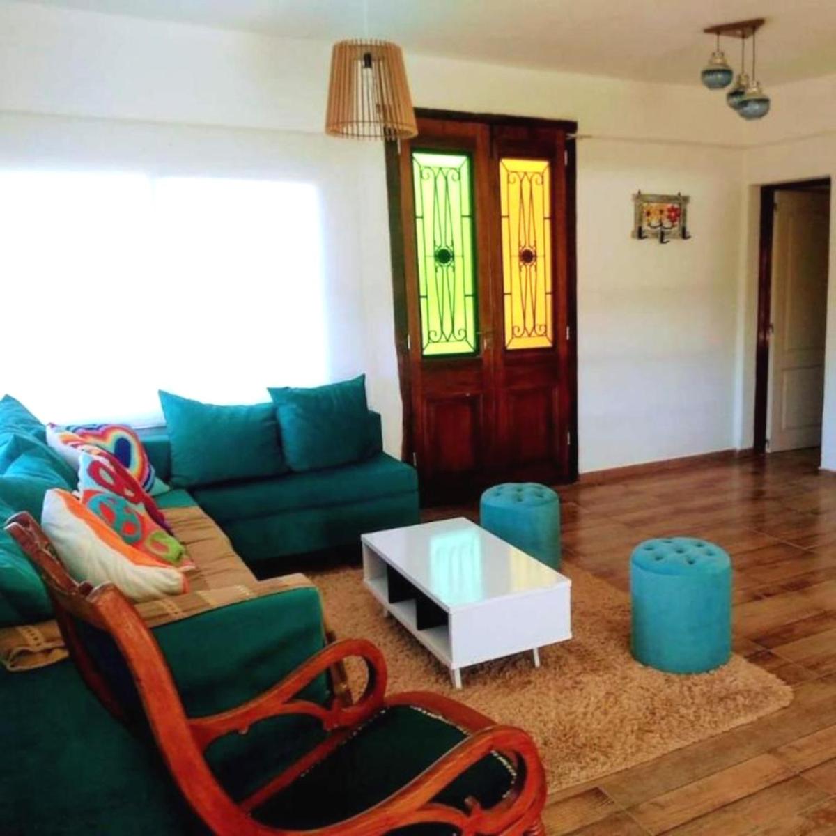 Luminosa casa en El Volcán