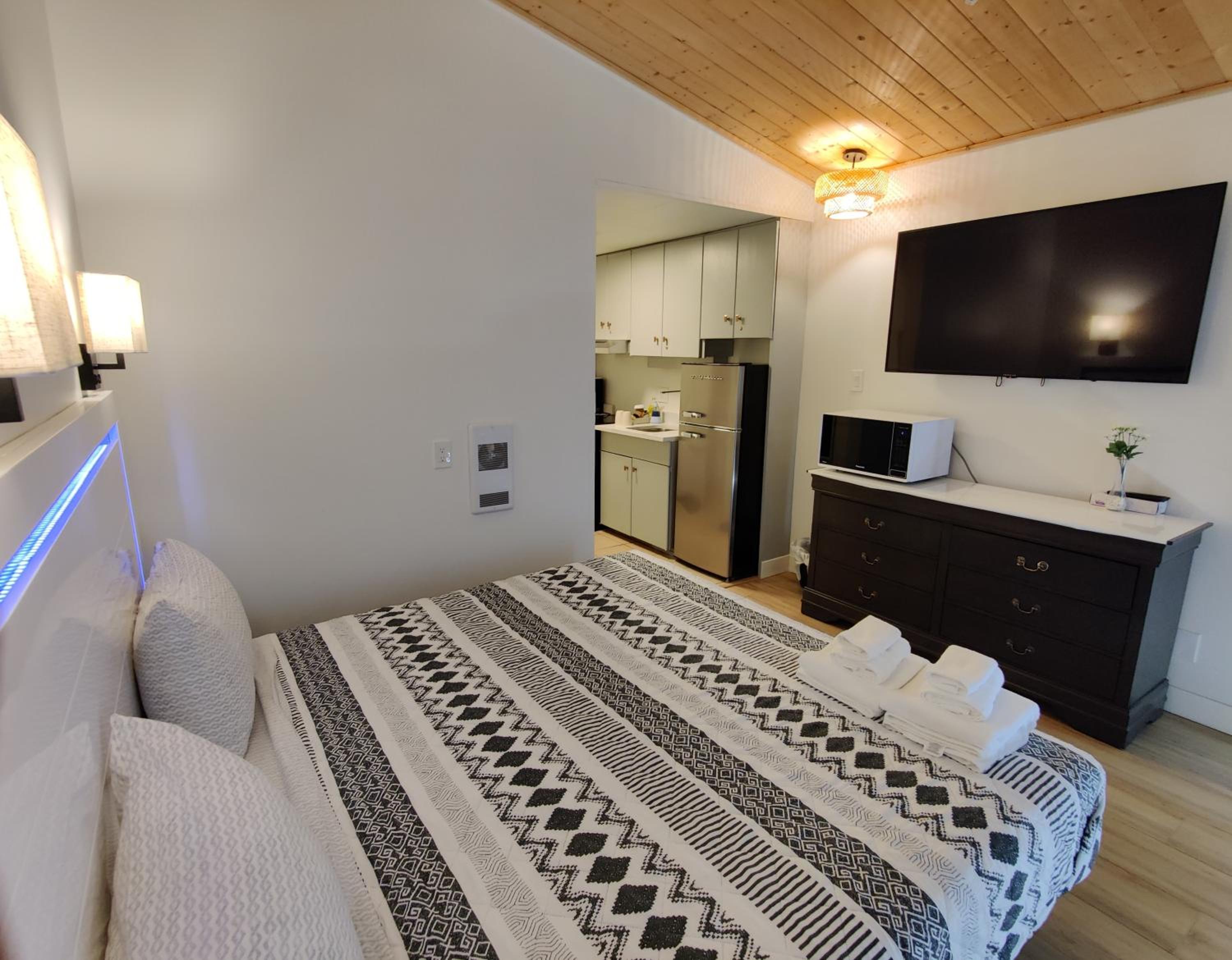 Destination Inn Cache Creek