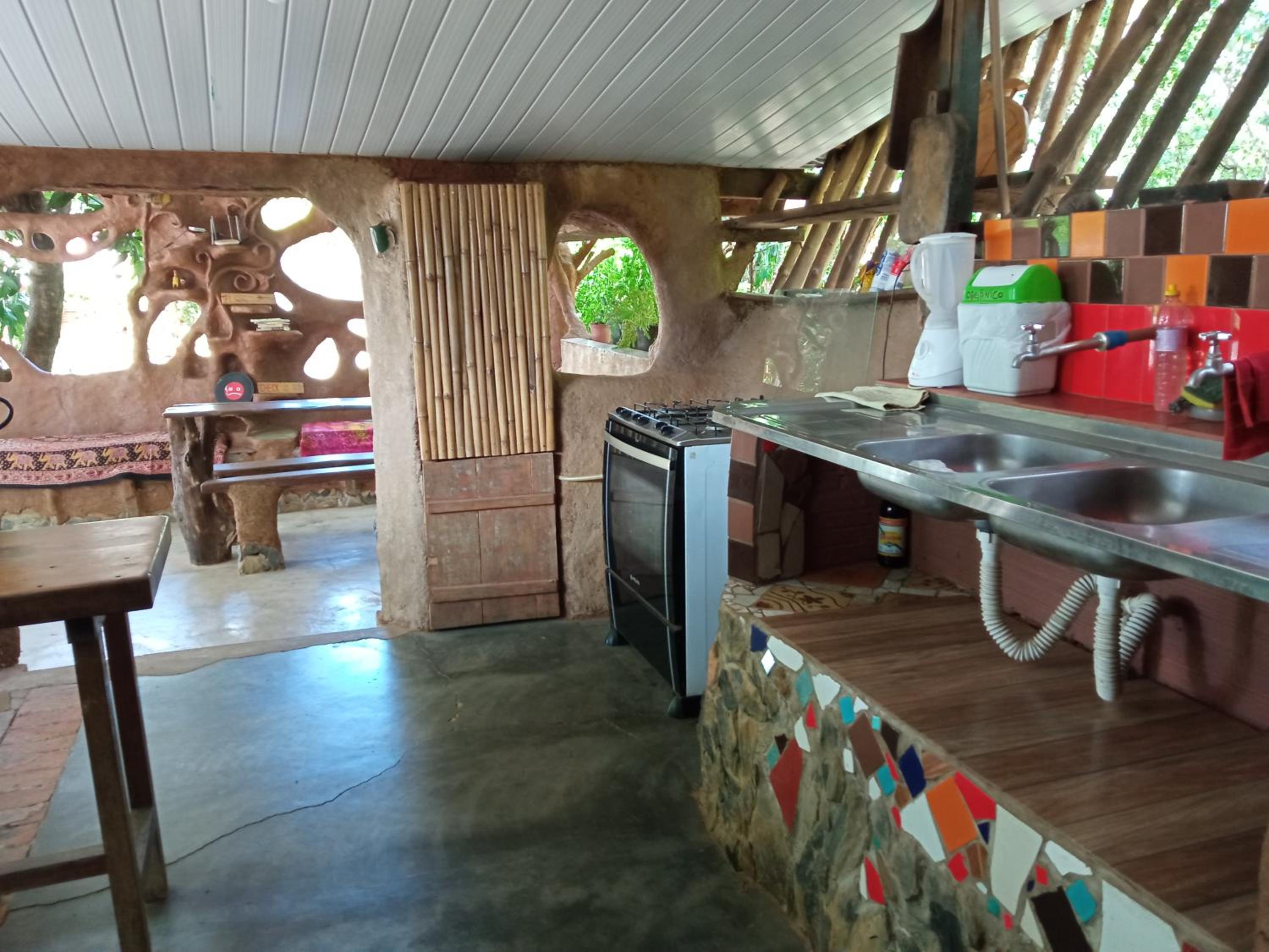 NOMADAS chalés, mini casinhas, bangalôs , área de camping e cozinha compartilhada