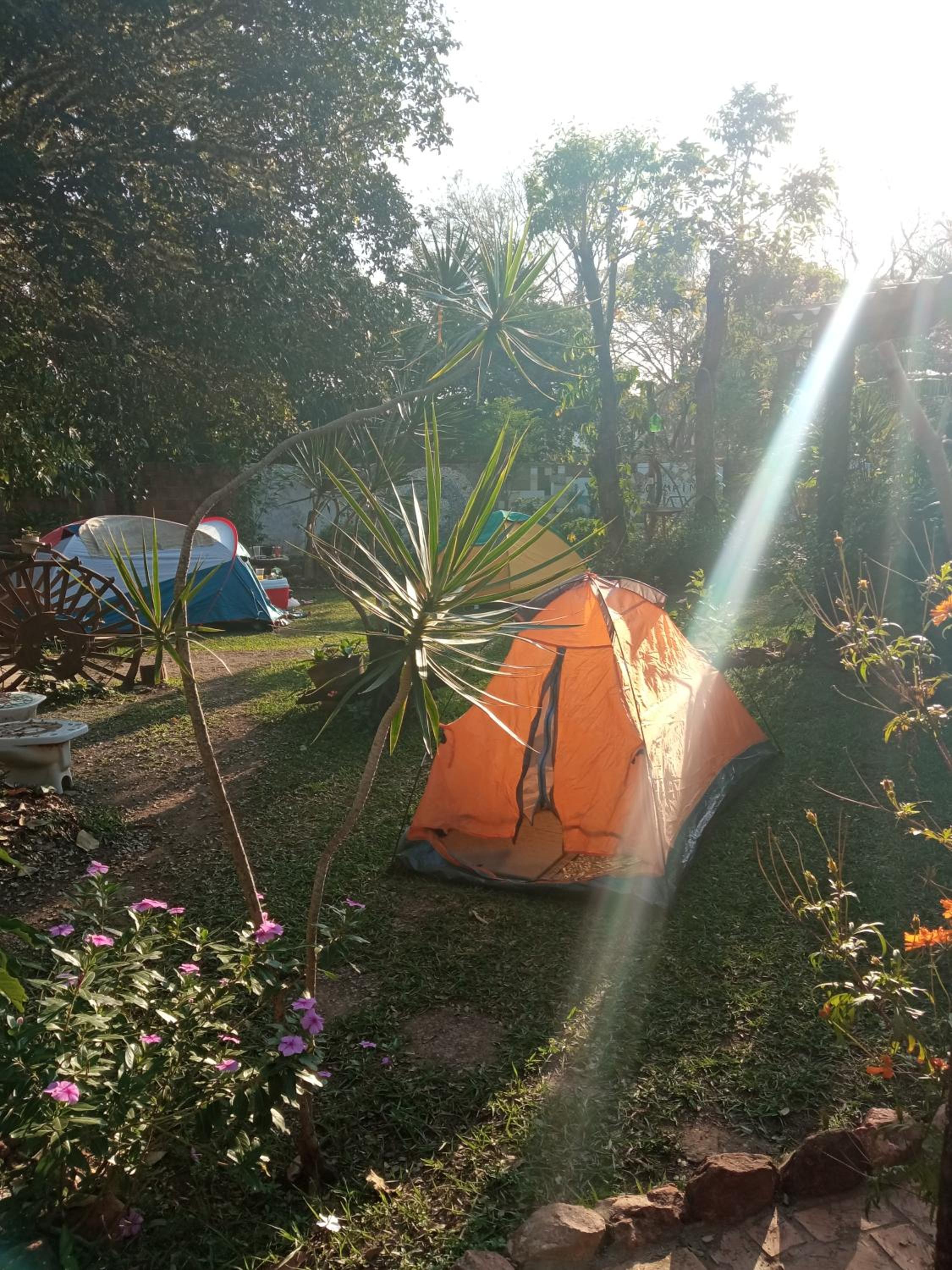 NOMADAS chalés, mini casinhas, bangalôs , área de camping e cozinha compartilhada